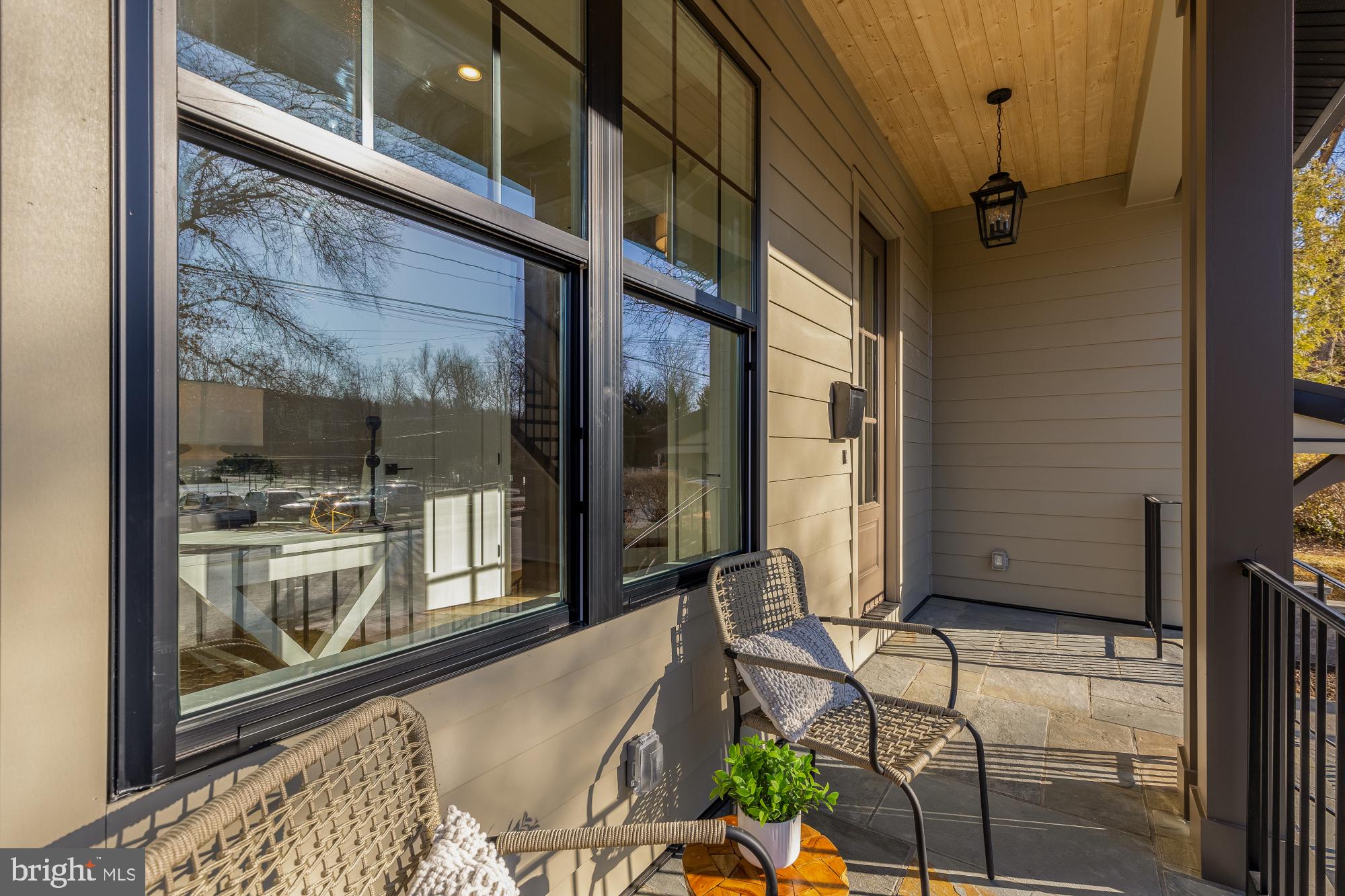 859 N LEXINGTON STREET