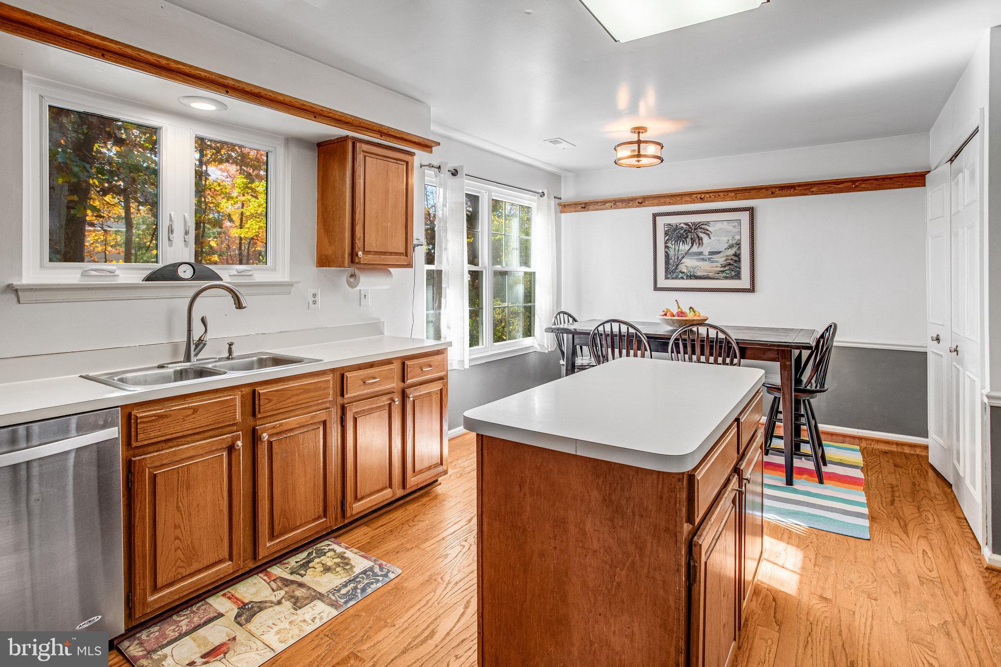 LAKE RIDGE - Residential