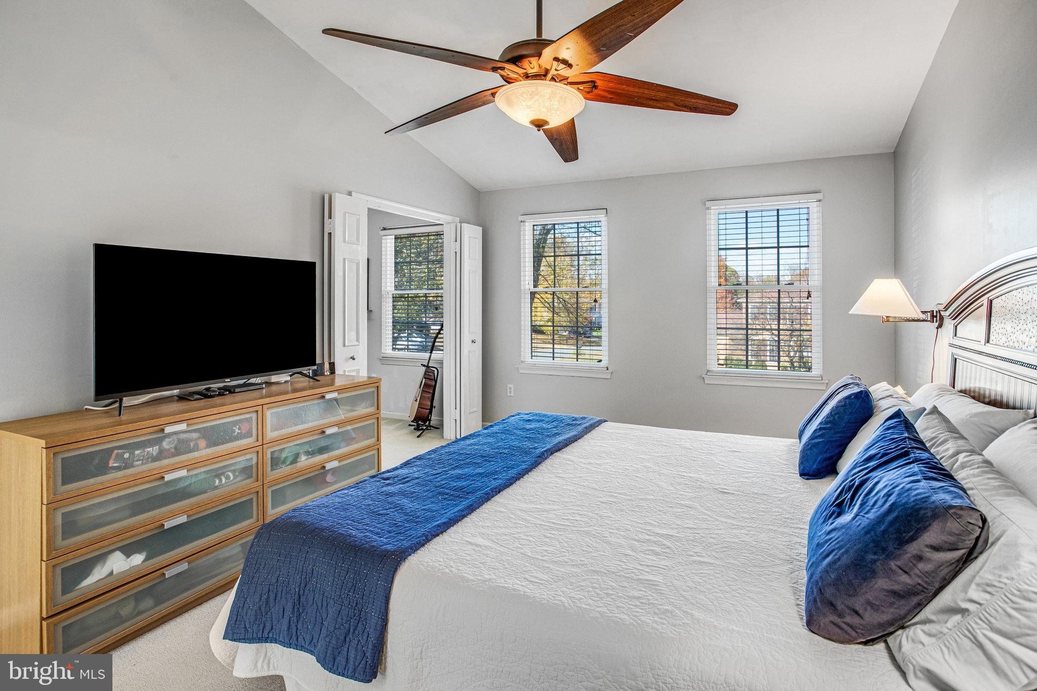 LAKE RIDGE - Residential