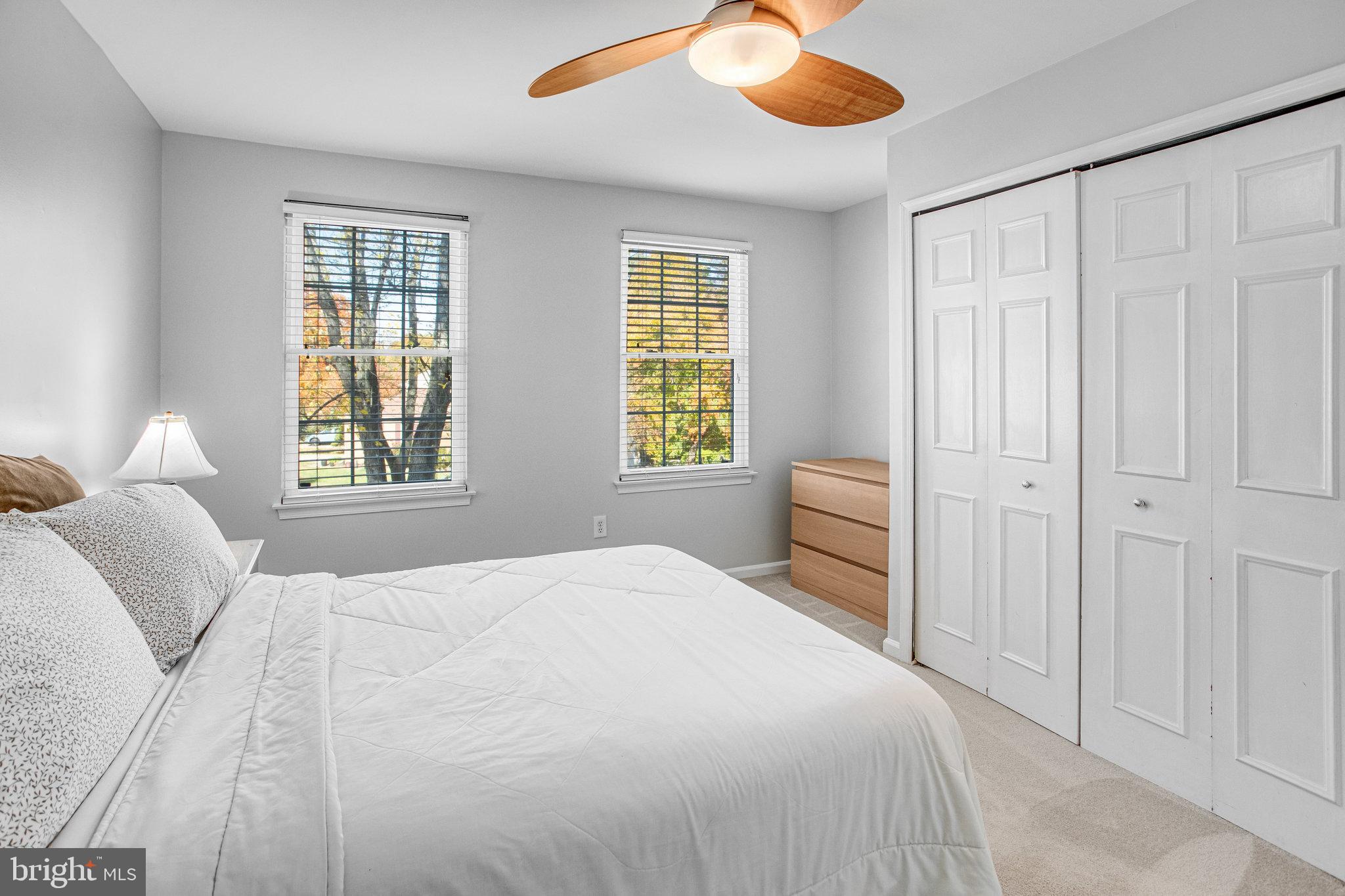 LAKE RIDGE - Residential