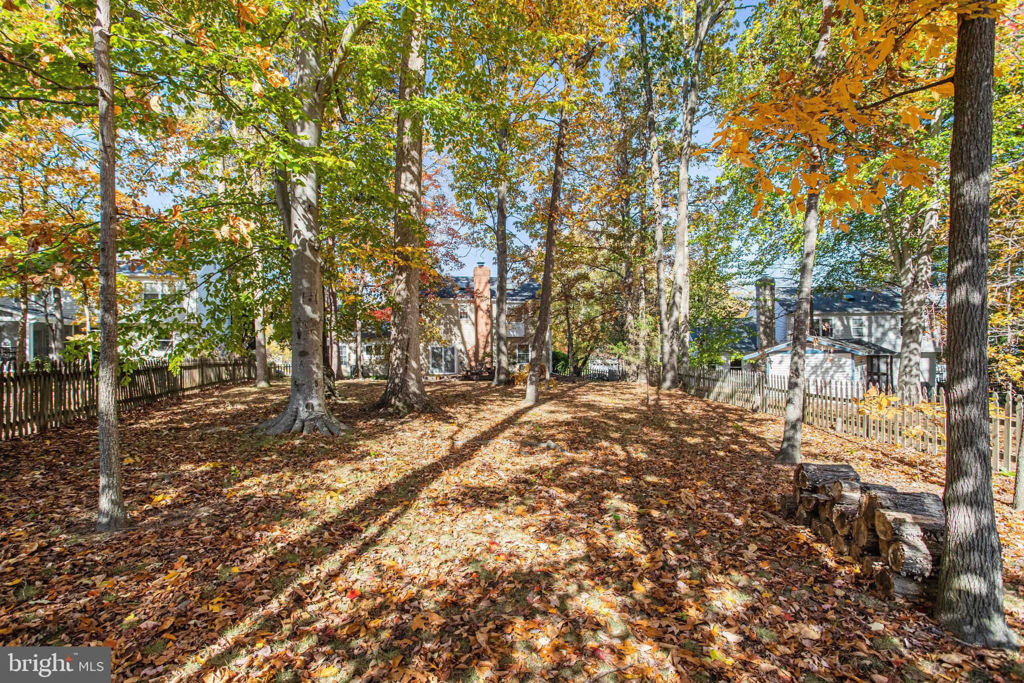 LAKE RIDGE - Residential