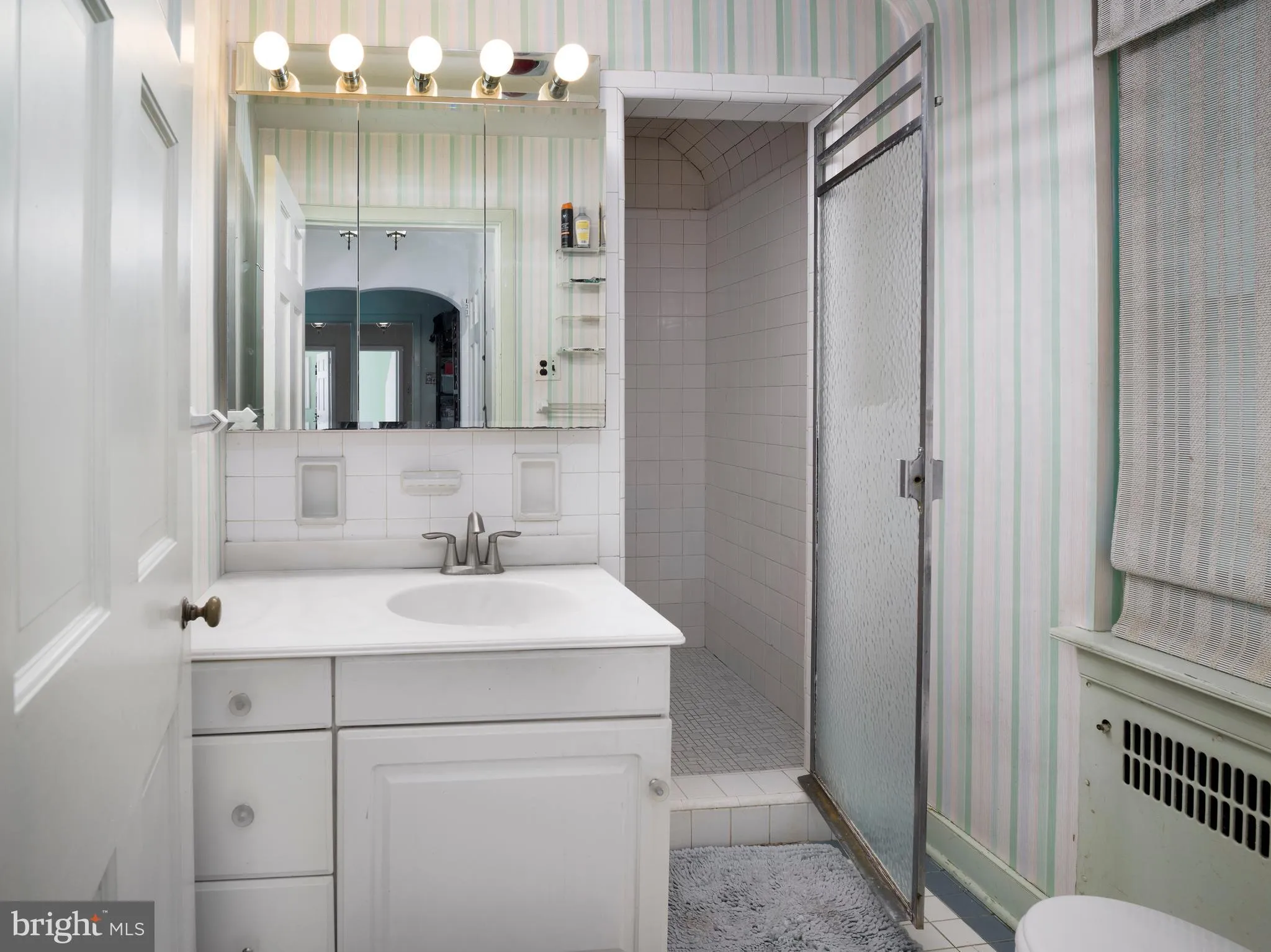 Gladwyne, Pennsylvania 19035, United States, 4 Bedrooms Bedrooms, ,4 BathroomsBathrooms,Residential,Active,3089