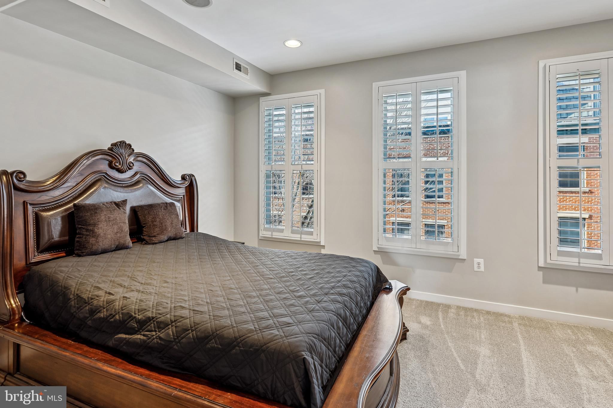 BUTCHERS HILL - Residential