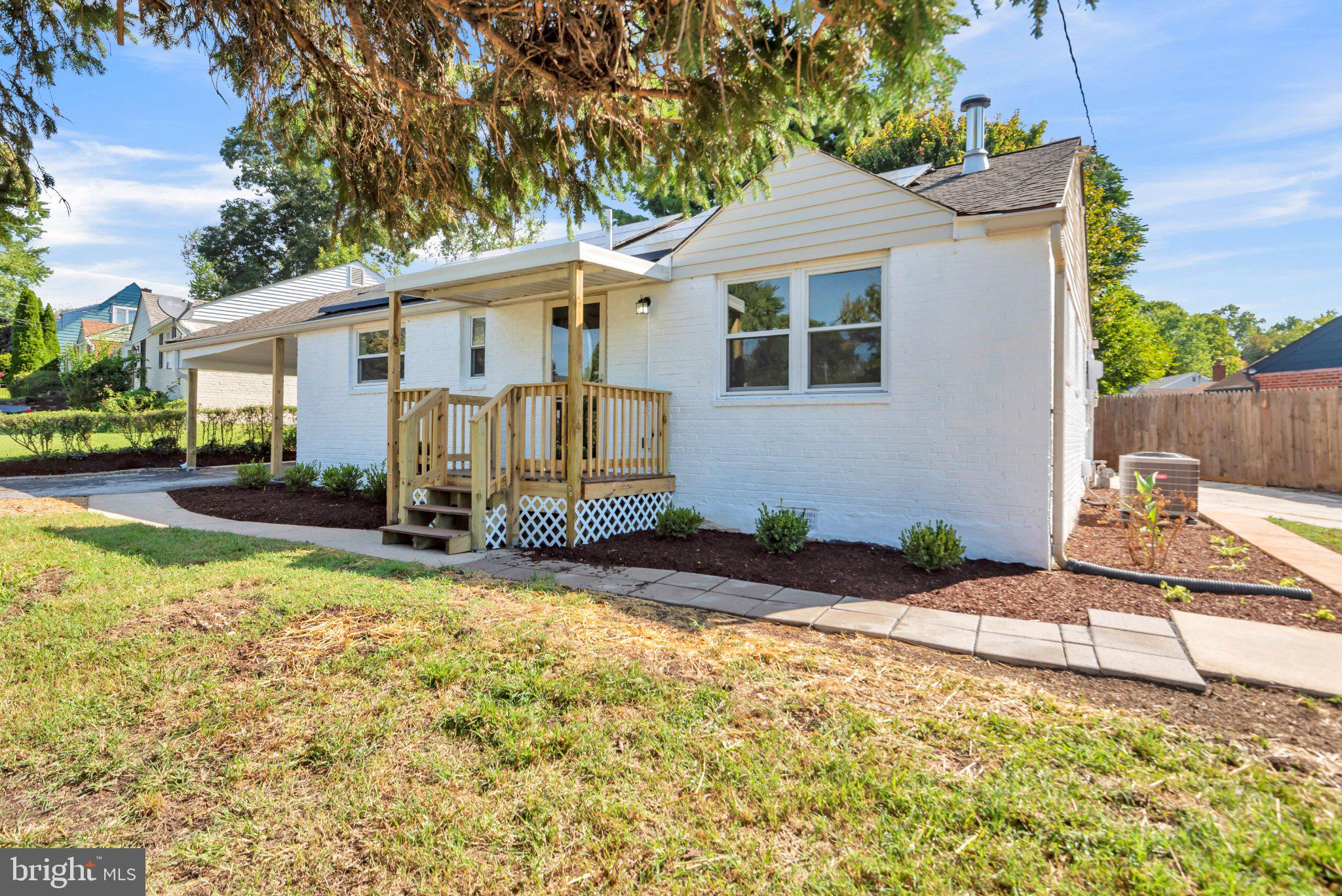 12805 HATHAWAY DRIVE