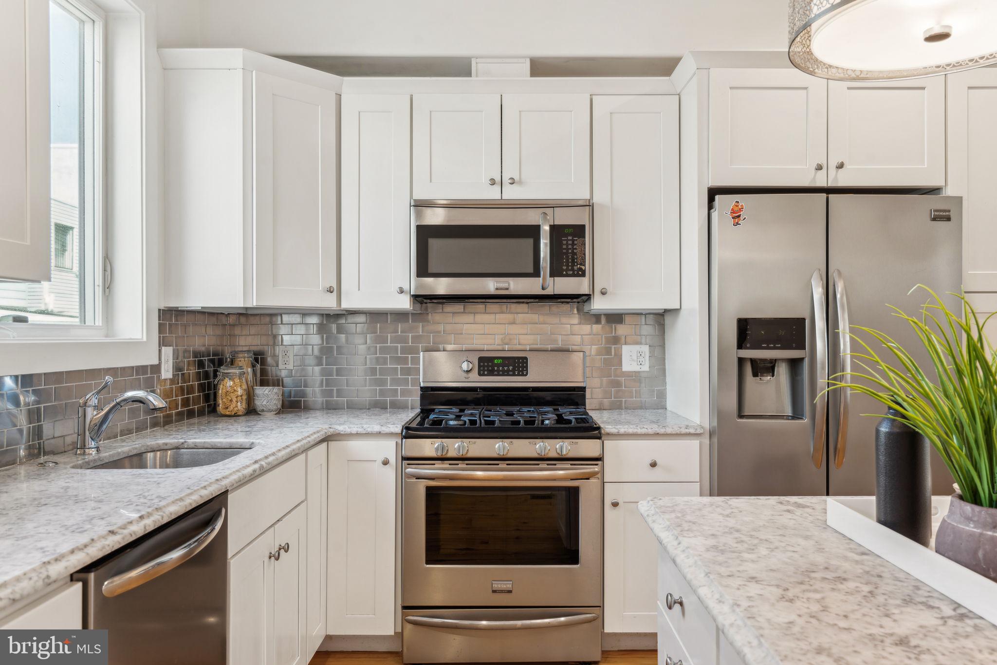 POINT BREEZE - Residential