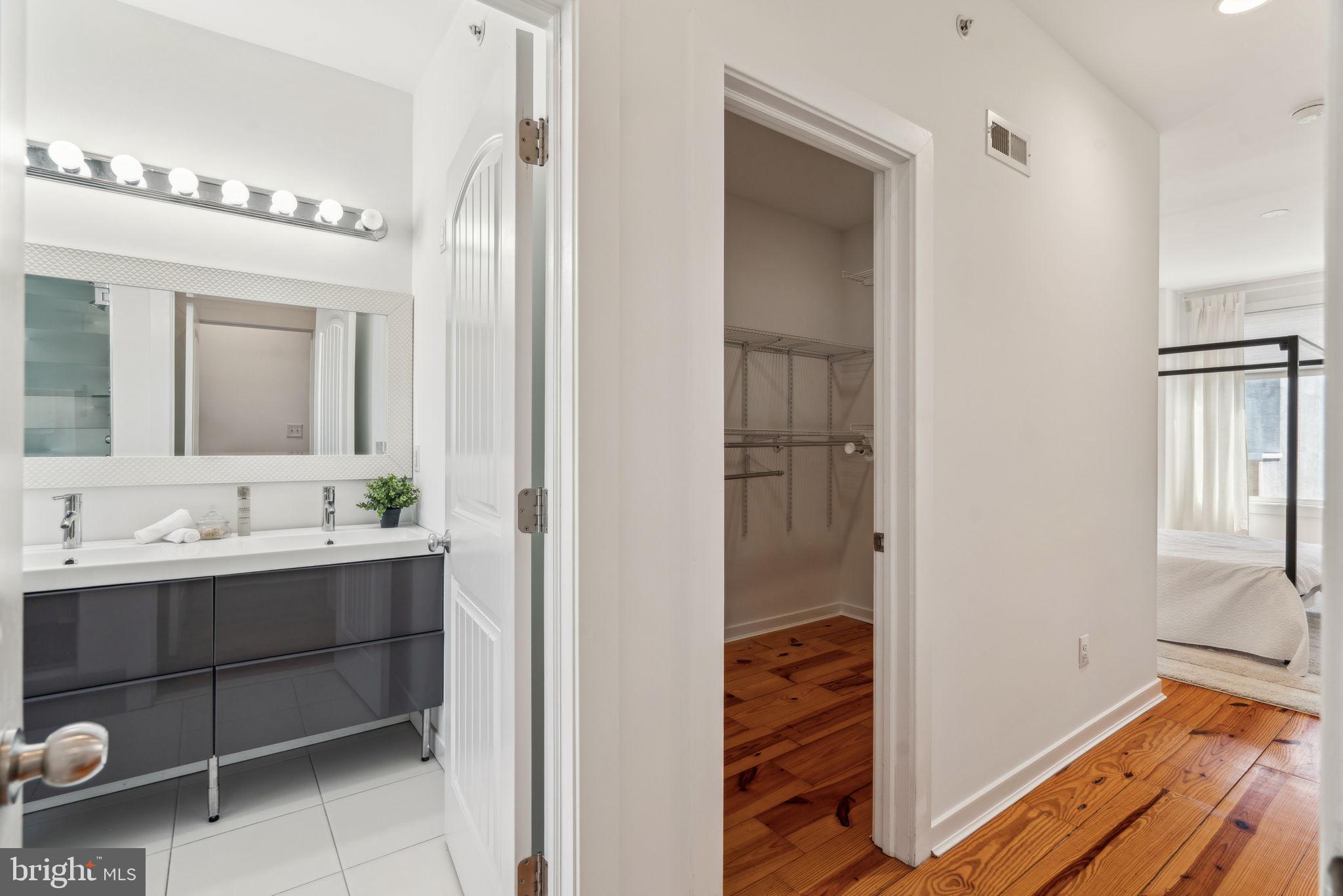 POINT BREEZE - Residential