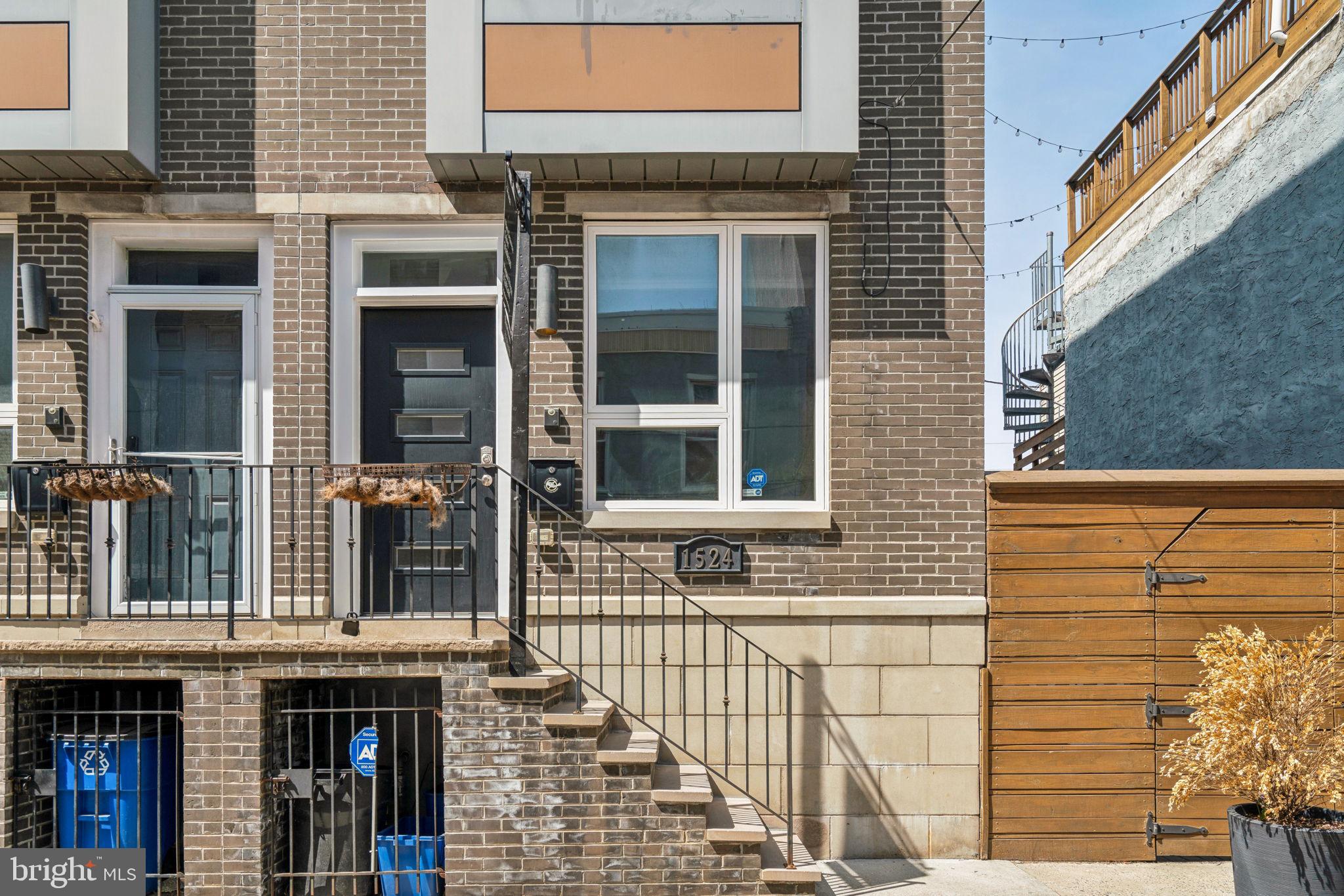 POINT BREEZE - Residential