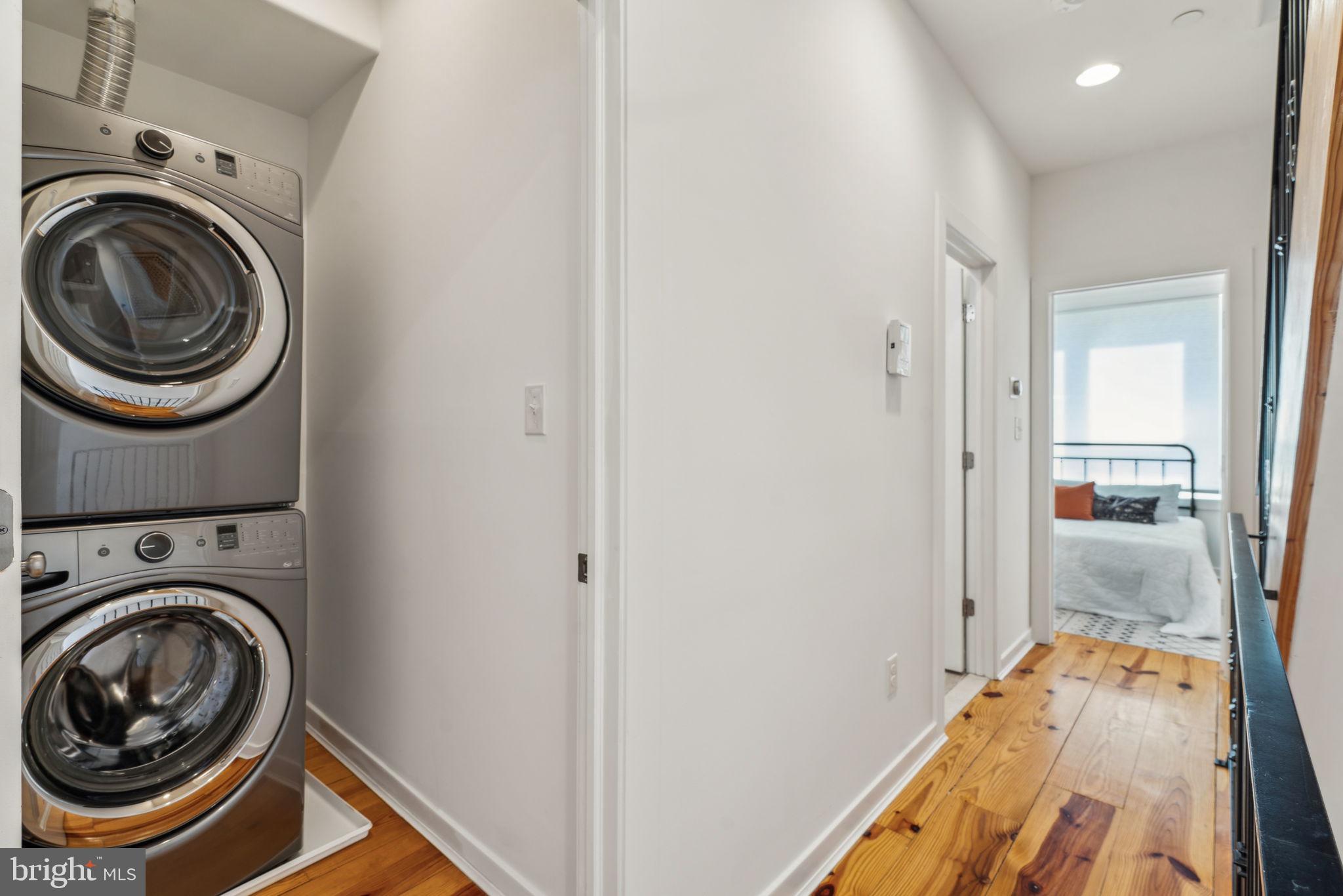 POINT BREEZE - Residential