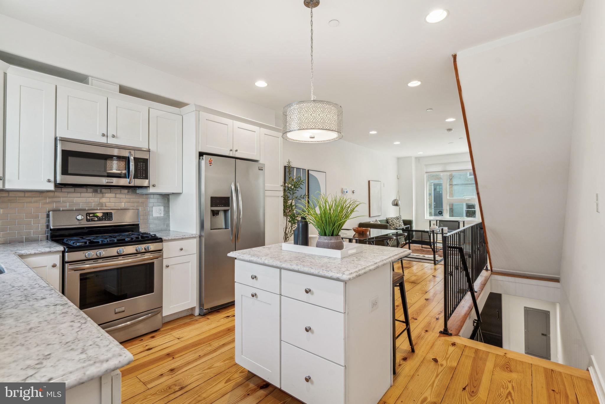 POINT BREEZE - Residential