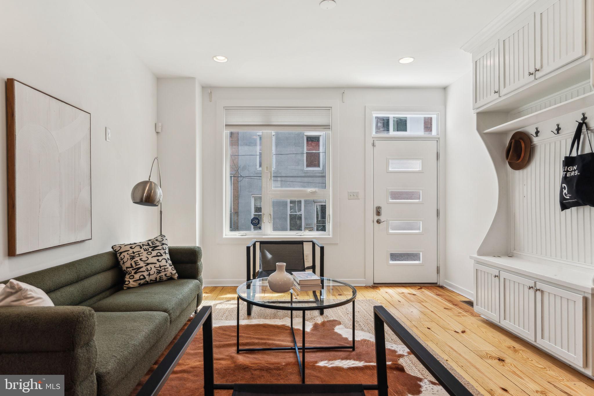 POINT BREEZE - Residential