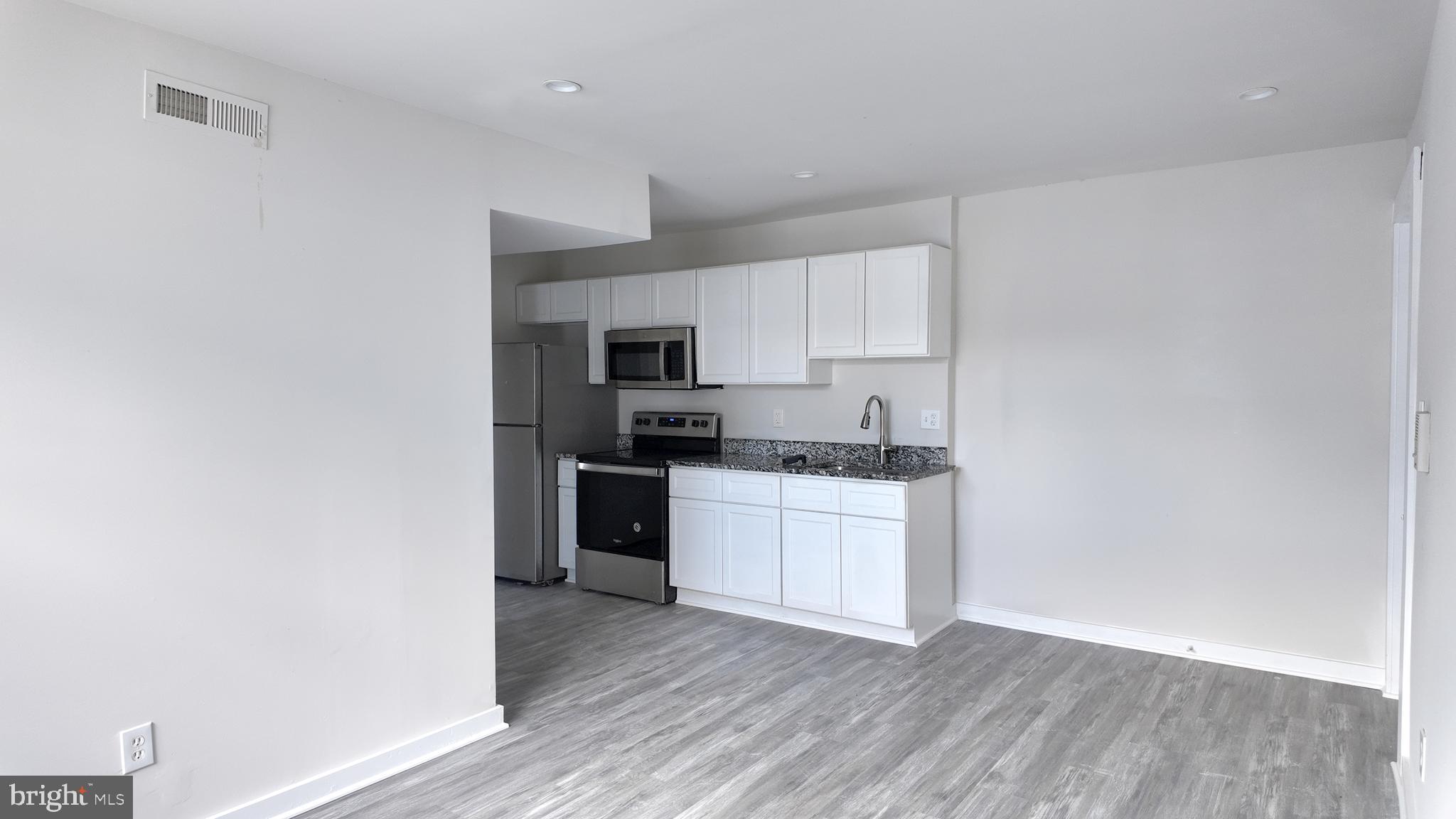 4306 HALLEY TERRACE PLACE SE 2