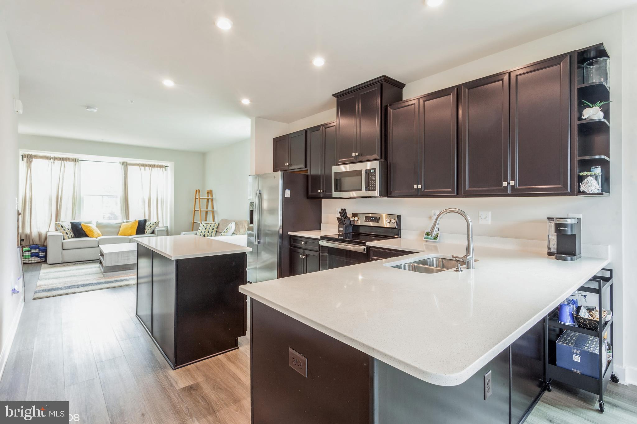 TANYARD SHORES - Residential Lease