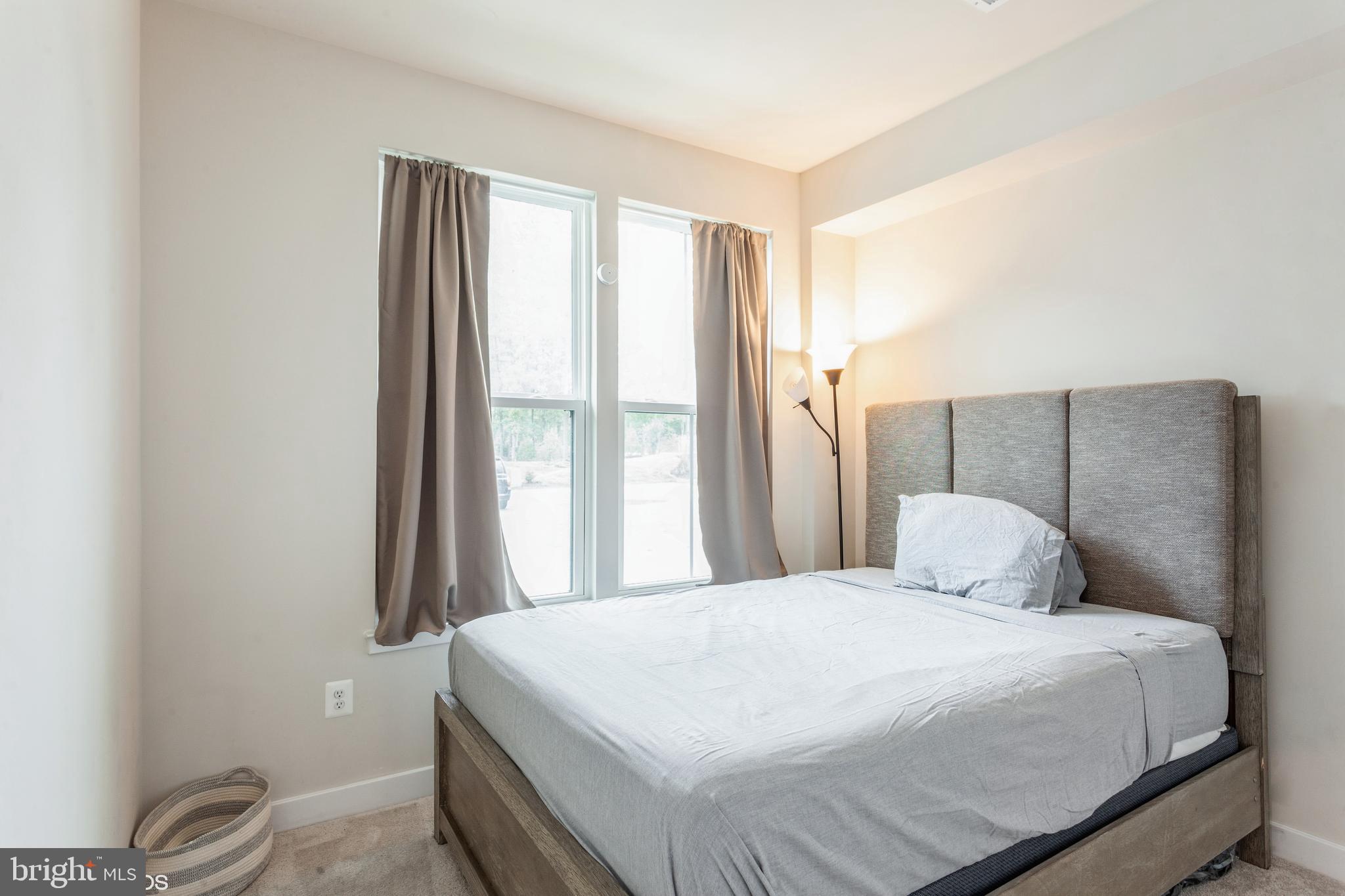 TANYARD SHORES - Residential Lease