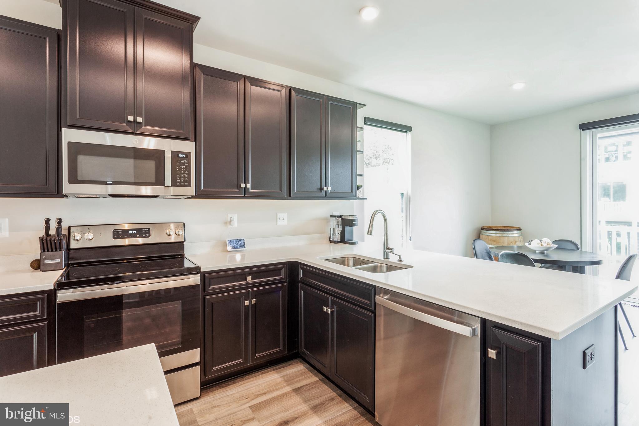 TANYARD SHORES - Residential Lease