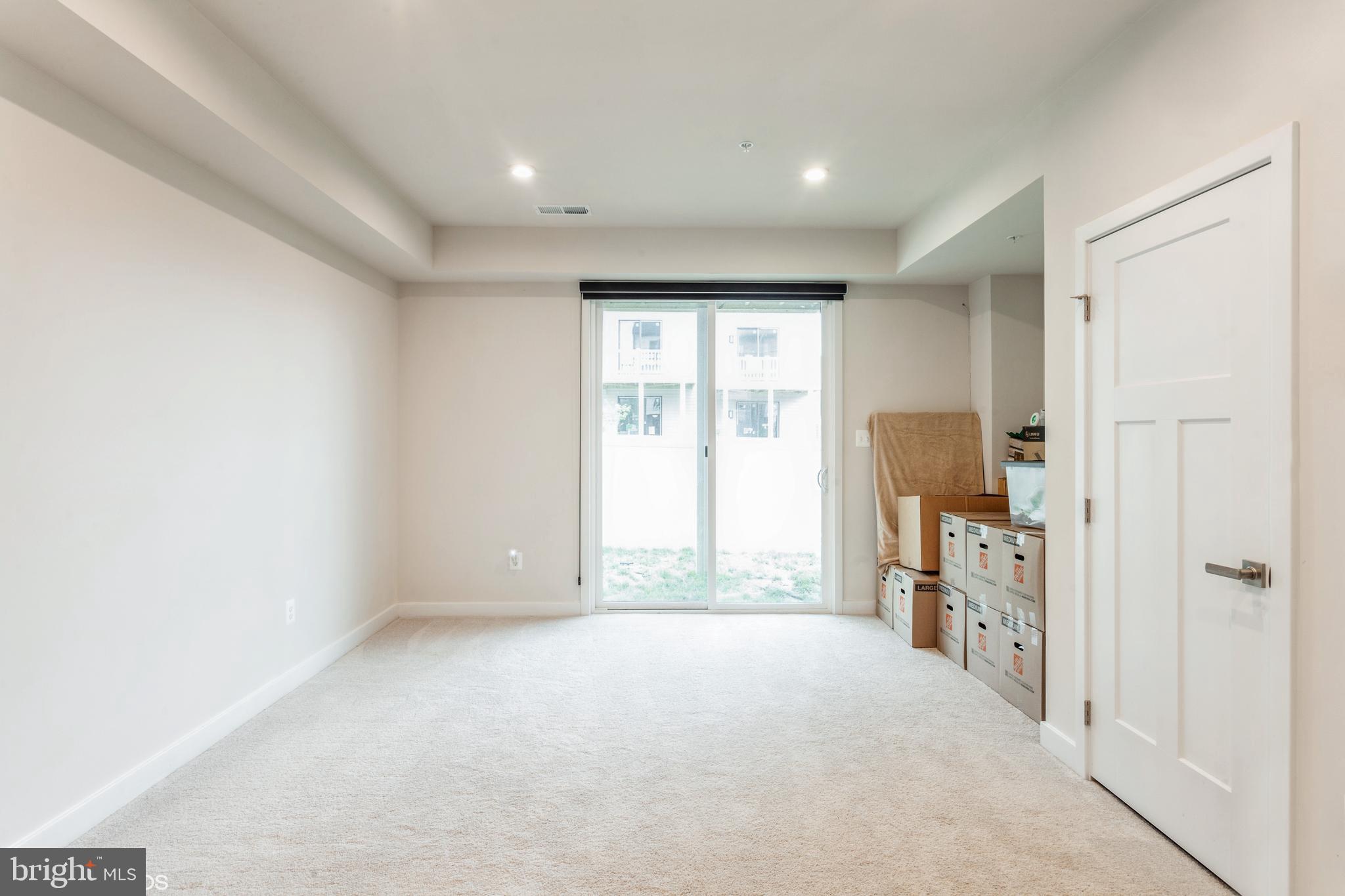 TANYARD SHORES - Residential Lease