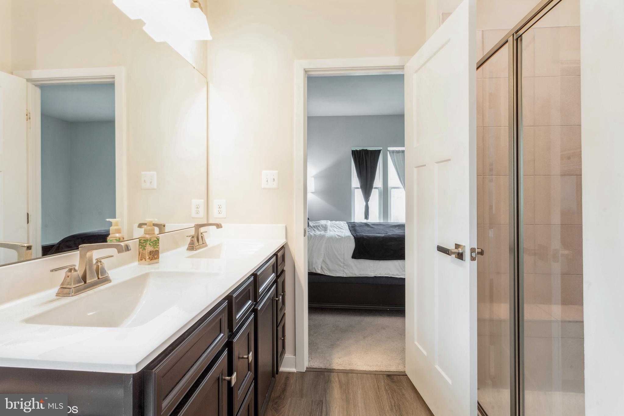 TANYARD SHORES - Residential Lease