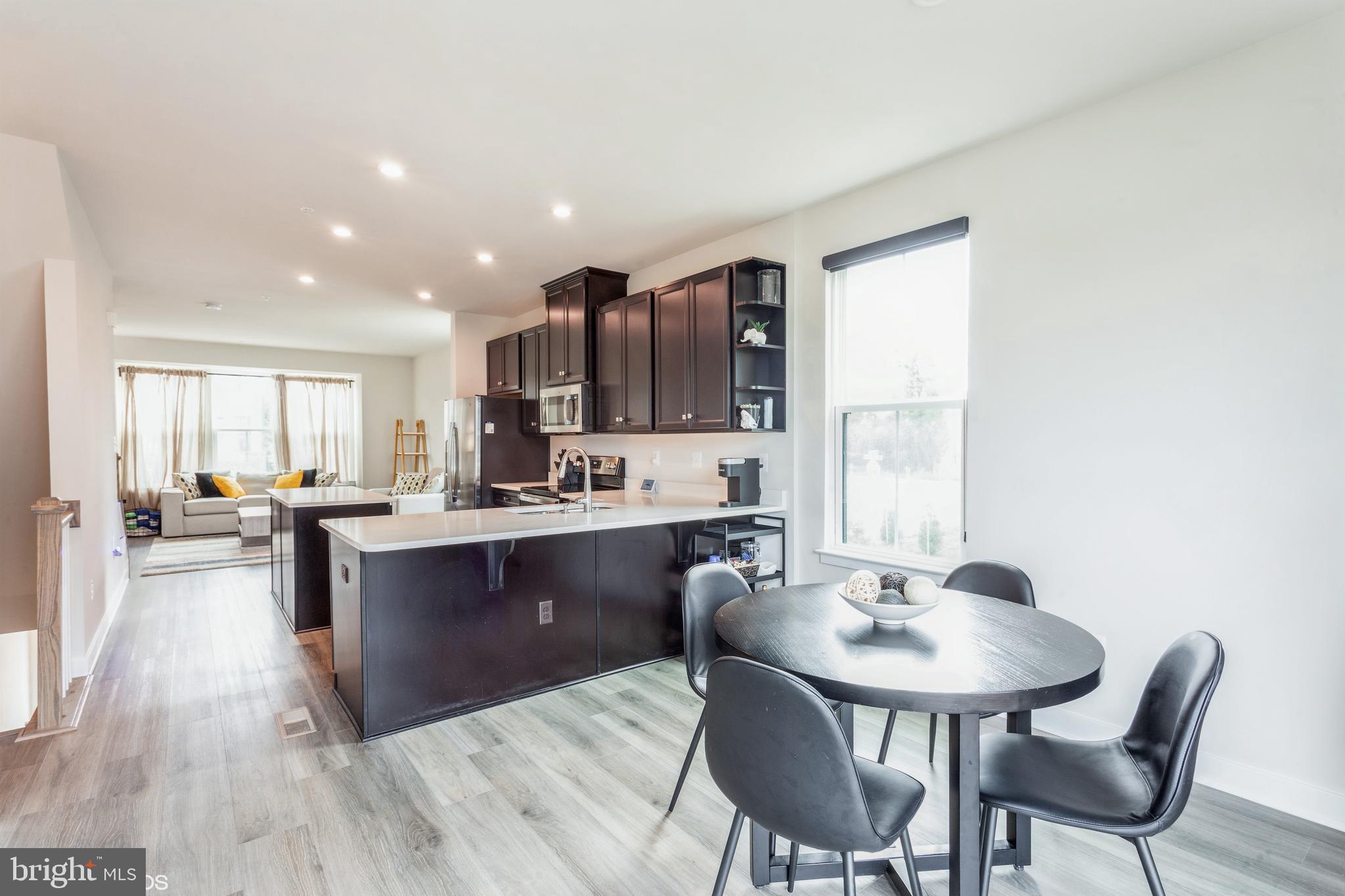 TANYARD SHORES - Residential Lease