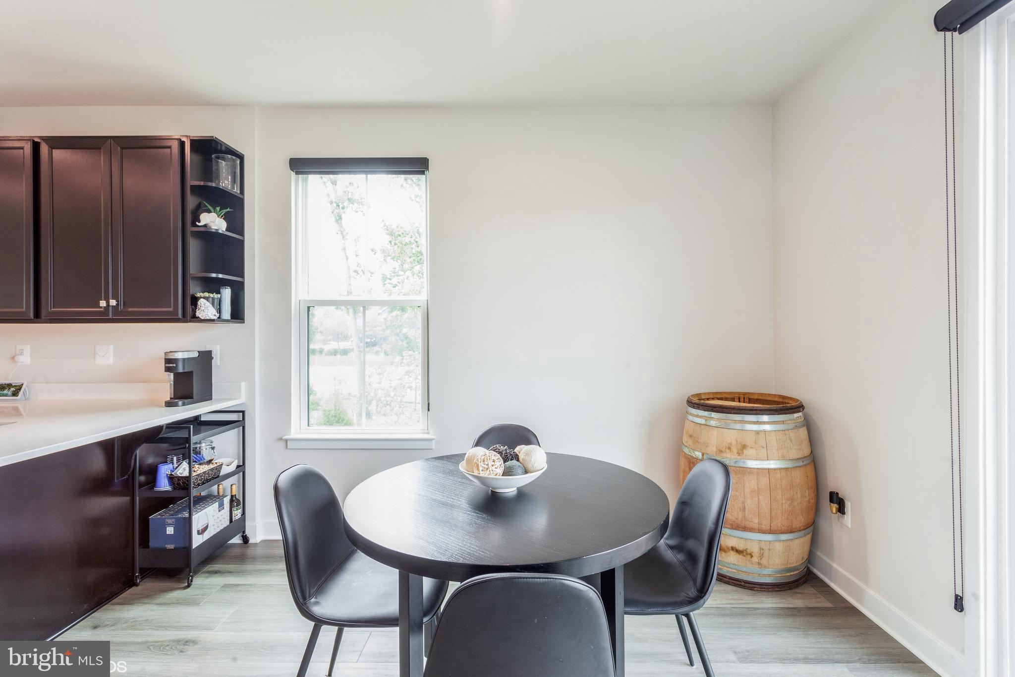 TANYARD SHORES - Residential Lease