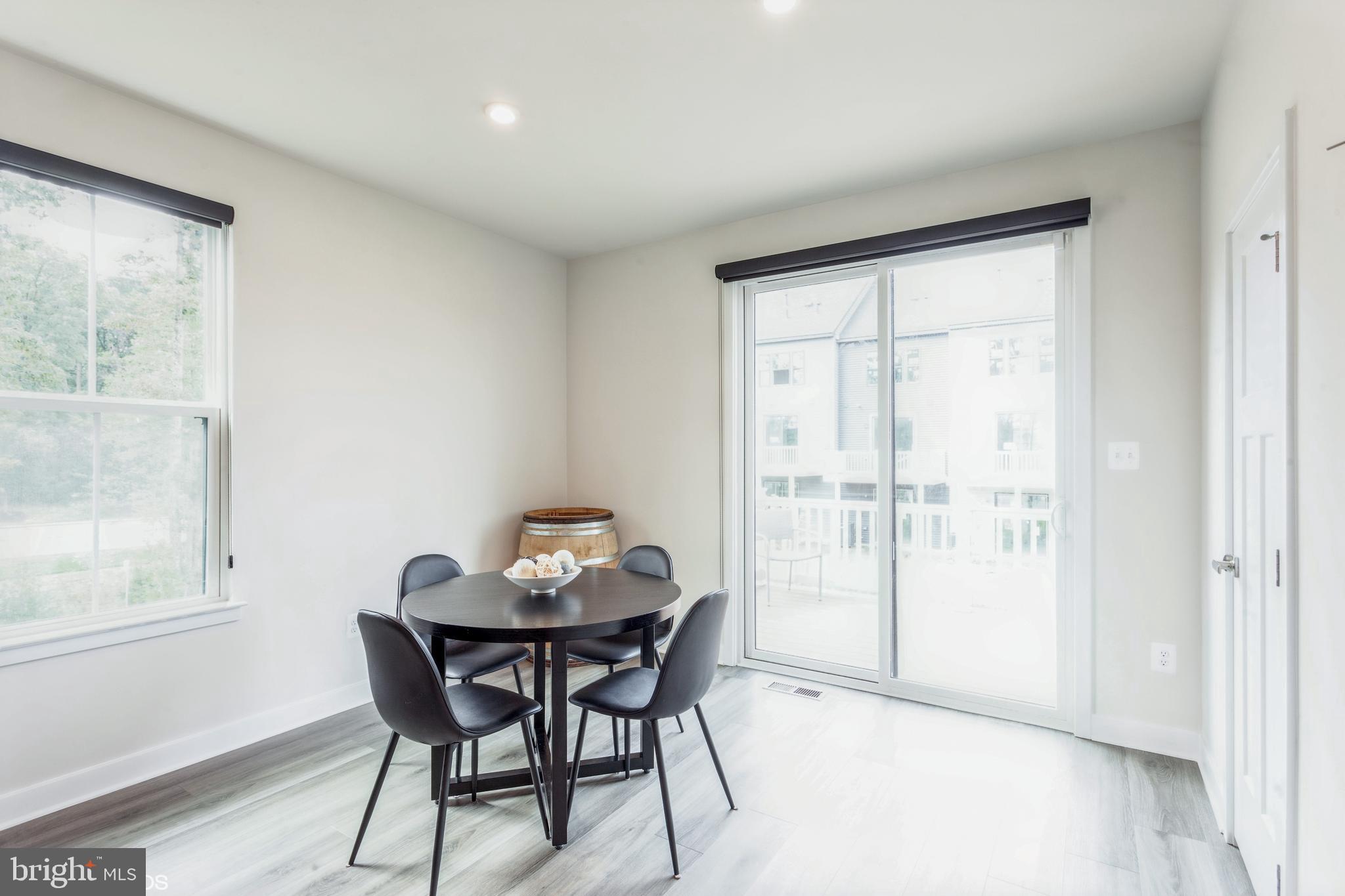 TANYARD SHORES - Residential Lease