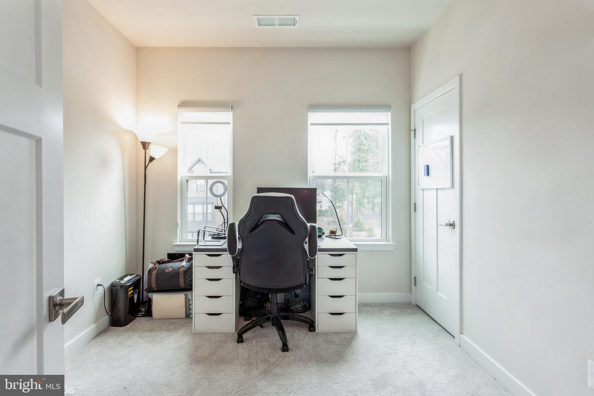 TANYARD SHORES - Residential Lease