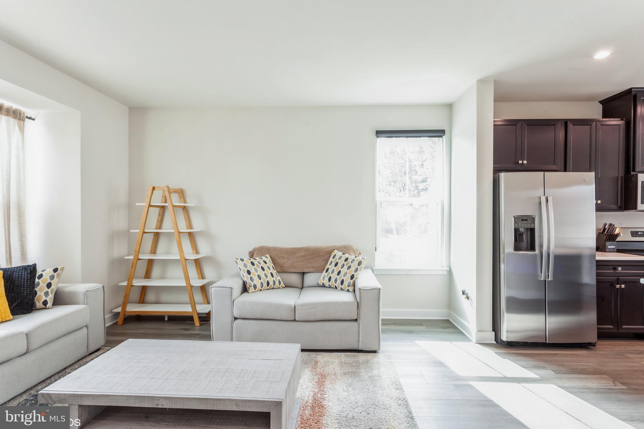 TANYARD SHORES - Residential Lease