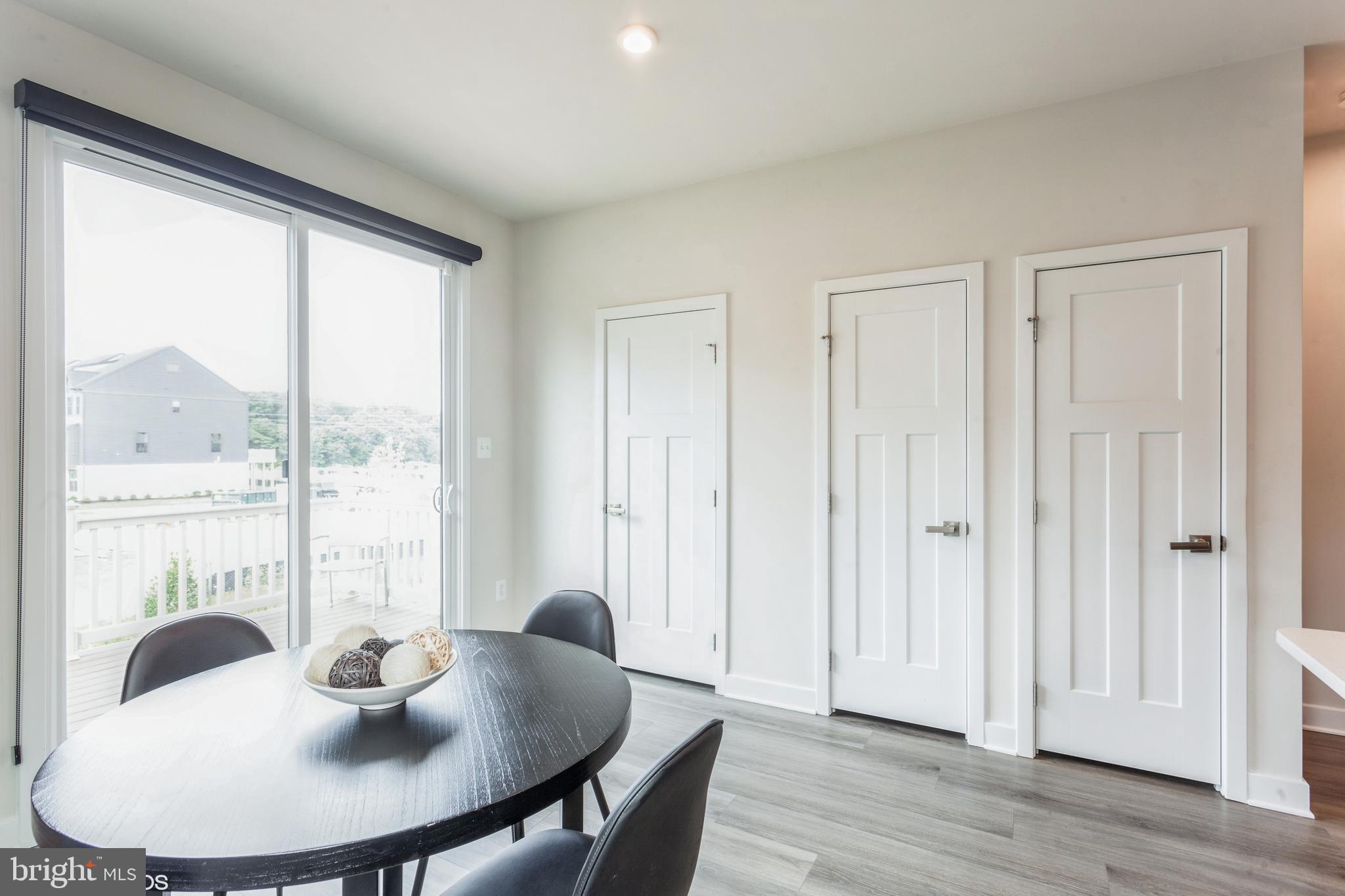 TANYARD SHORES - Residential Lease