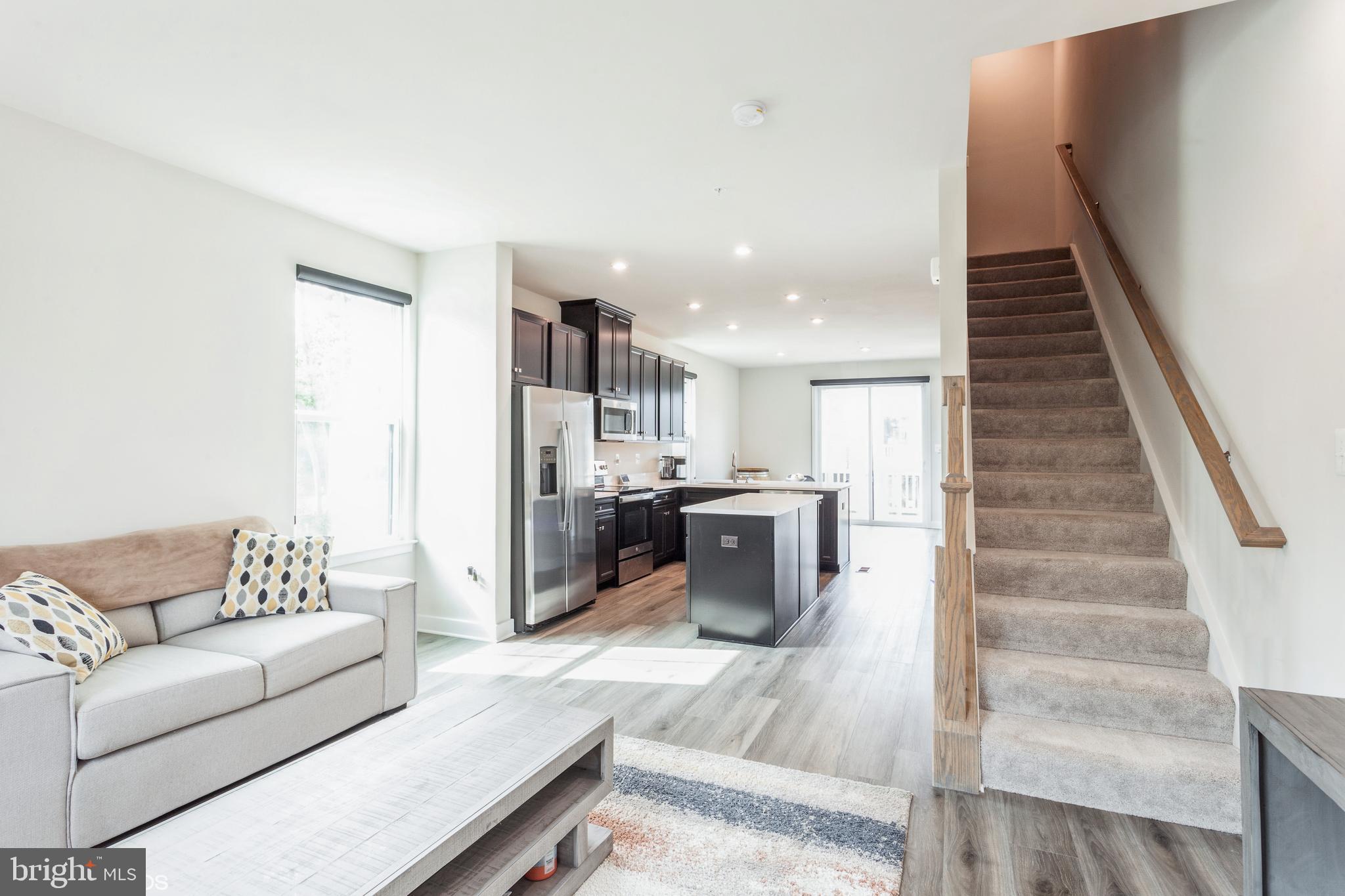 TANYARD SHORES - Residential Lease