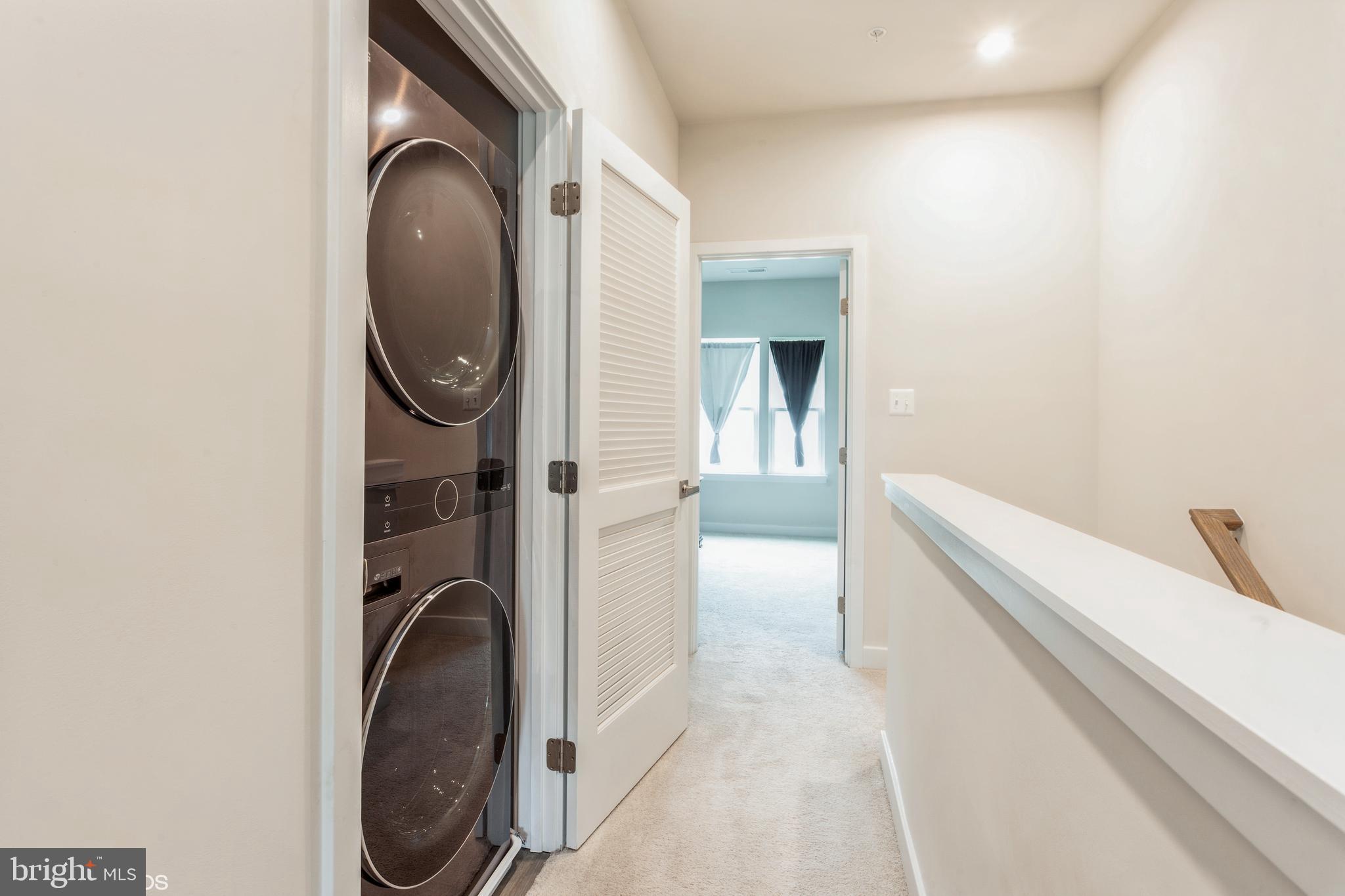 TANYARD SHORES - Residential Lease