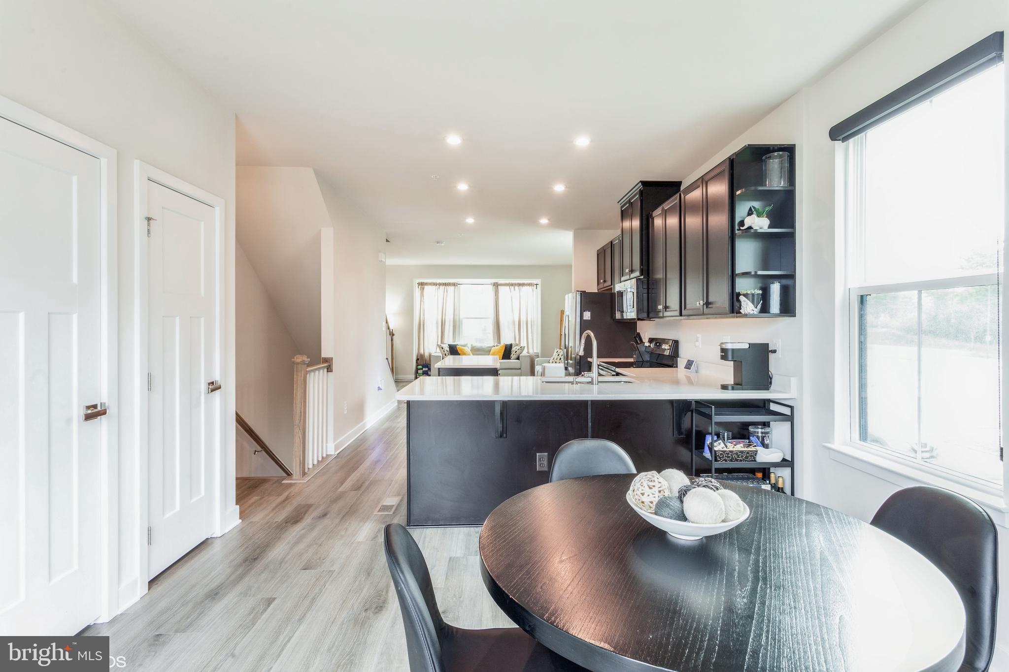 TANYARD SHORES - Residential Lease