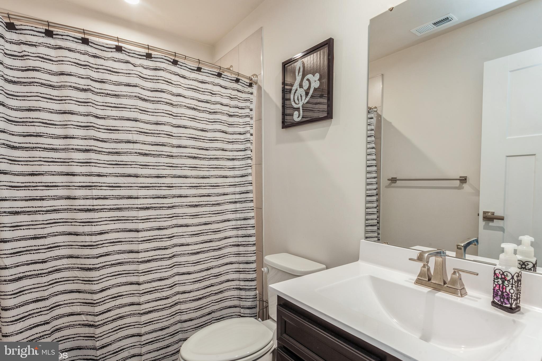 TANYARD SHORES - Residential Lease