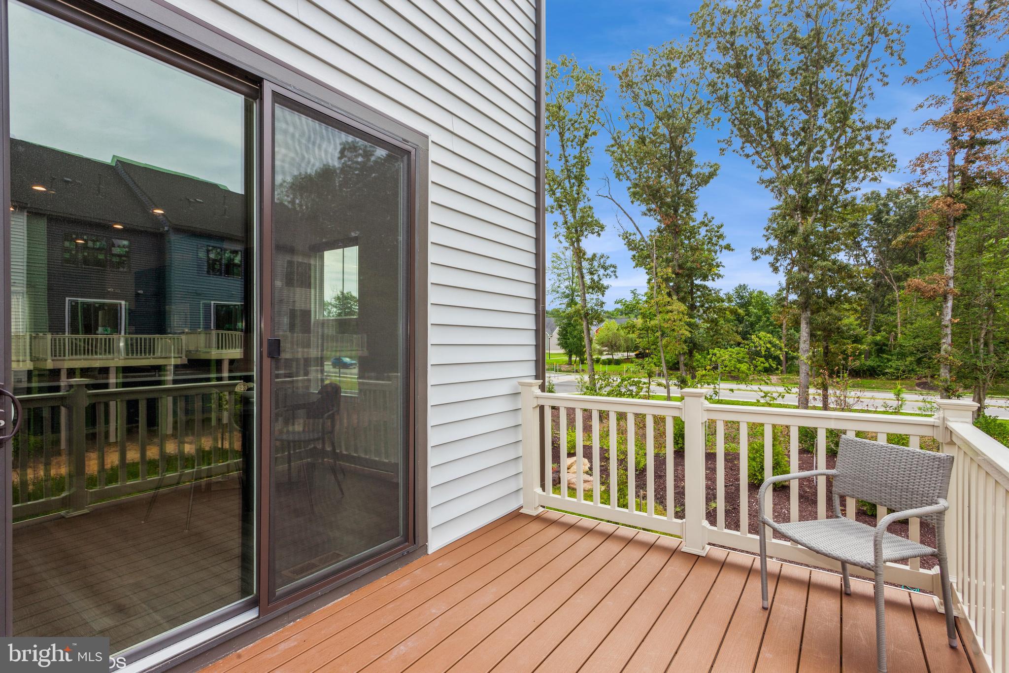 TANYARD SHORES - Residential Lease