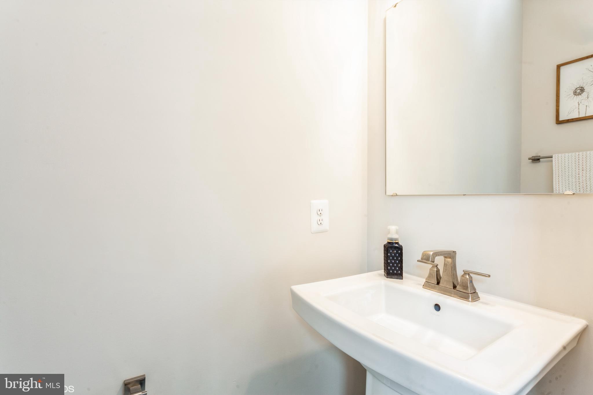 TANYARD SHORES - Residential Lease