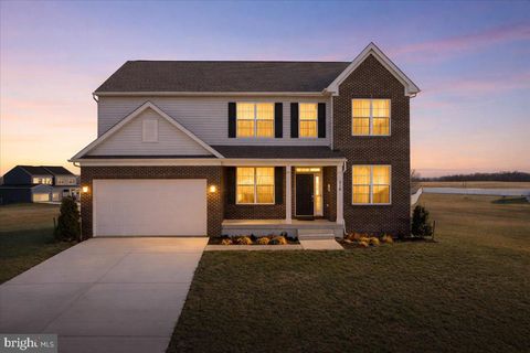 Homes For Sale - 218 Haybine Drive<br/> SHENANDOAH JUNCTION, WV 25442