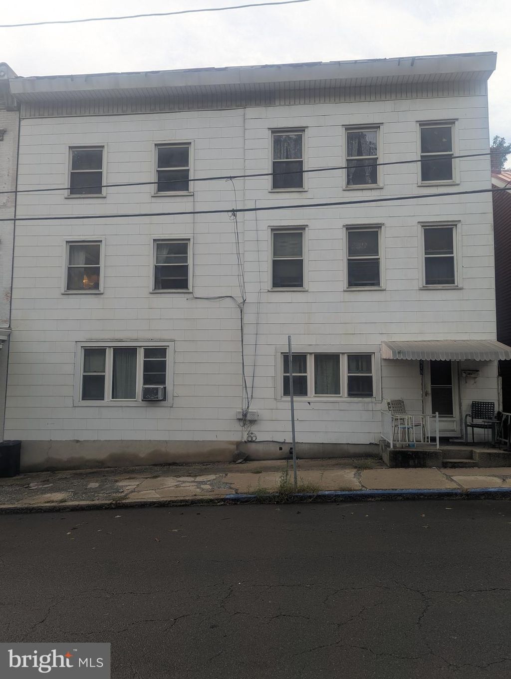 Photo of 418 E Norwegian Street, POTTSVILLE, PA 17901 (MLS # PASK2023656)