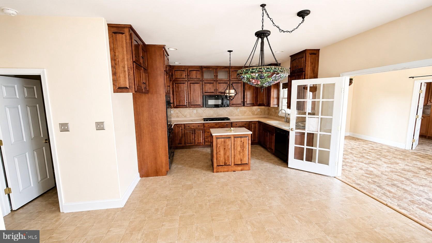 91 JILLIAN DRIVE
