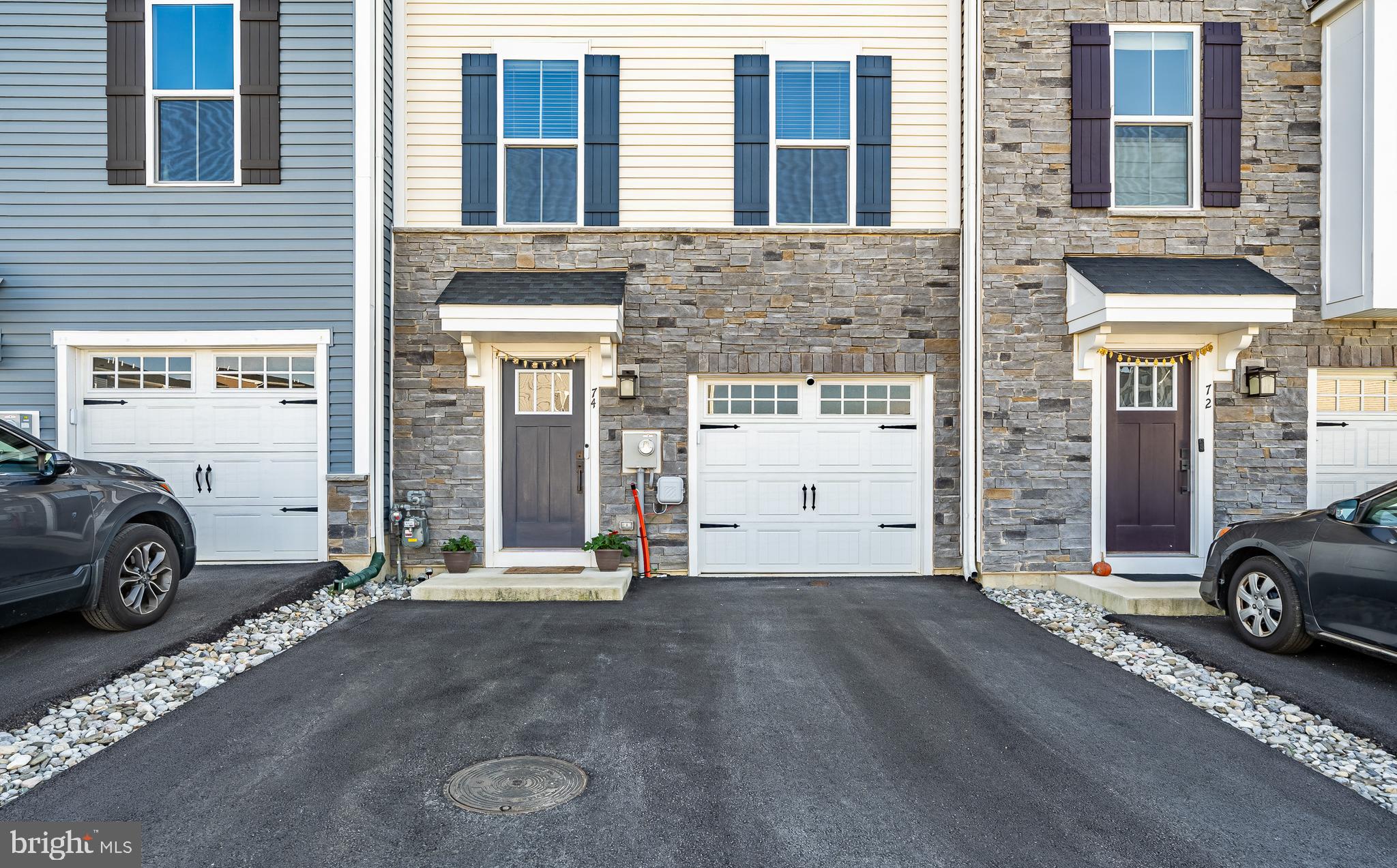 MAPLEVIEW - Residential Lease