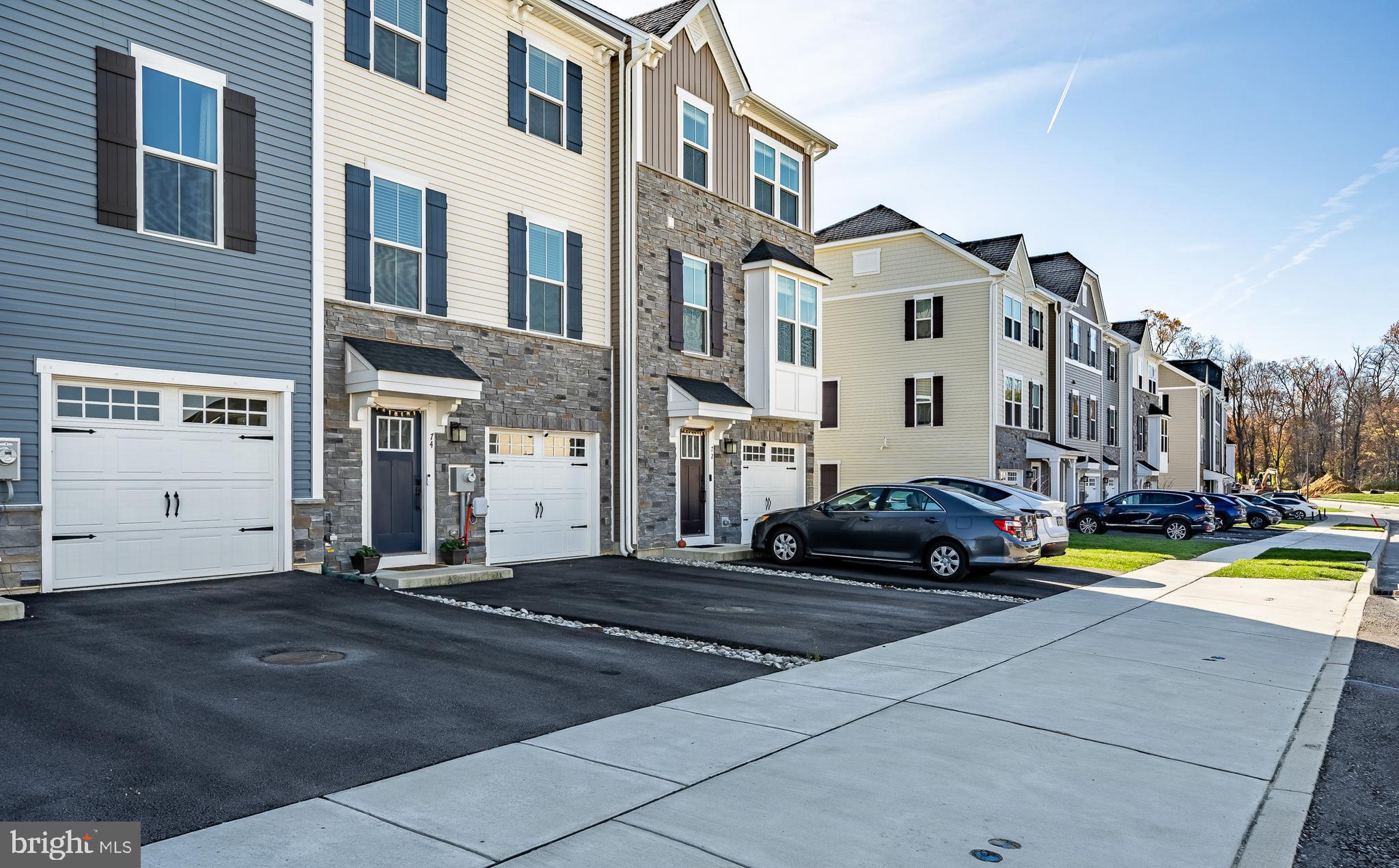 MAPLEVIEW - Residential Lease