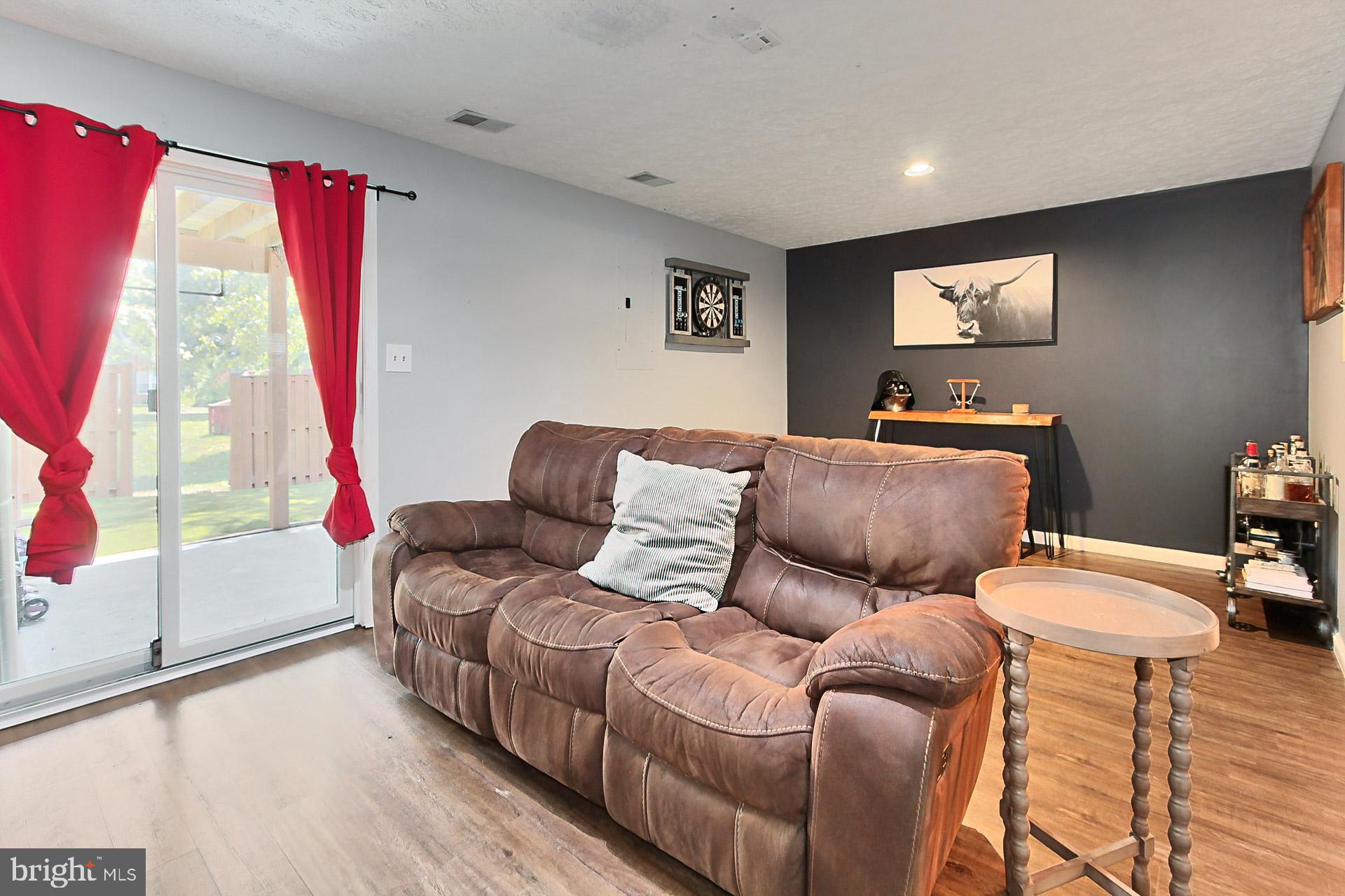 ASHBURN FARM - Residential