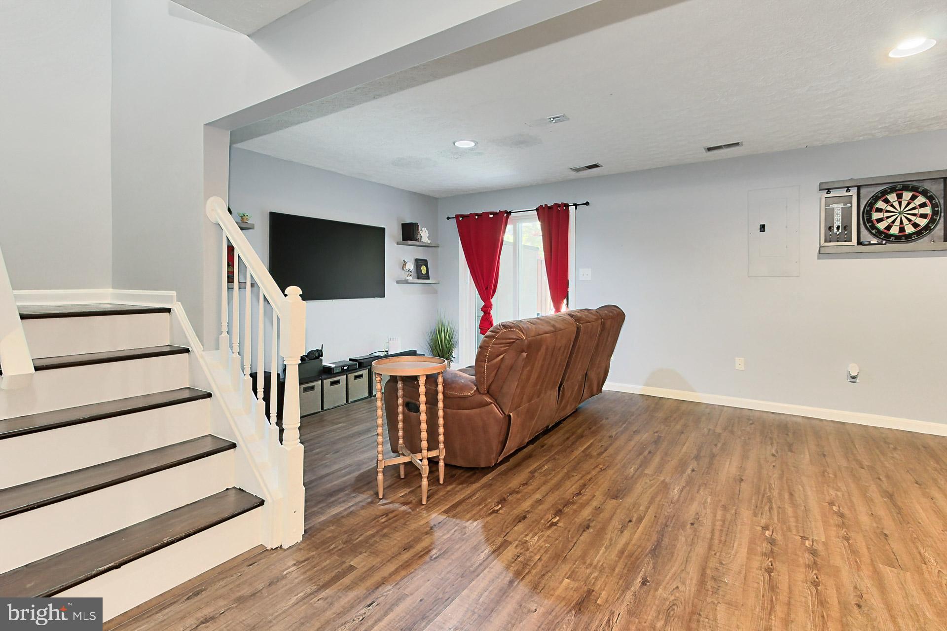 ASHBURN FARM - Residential