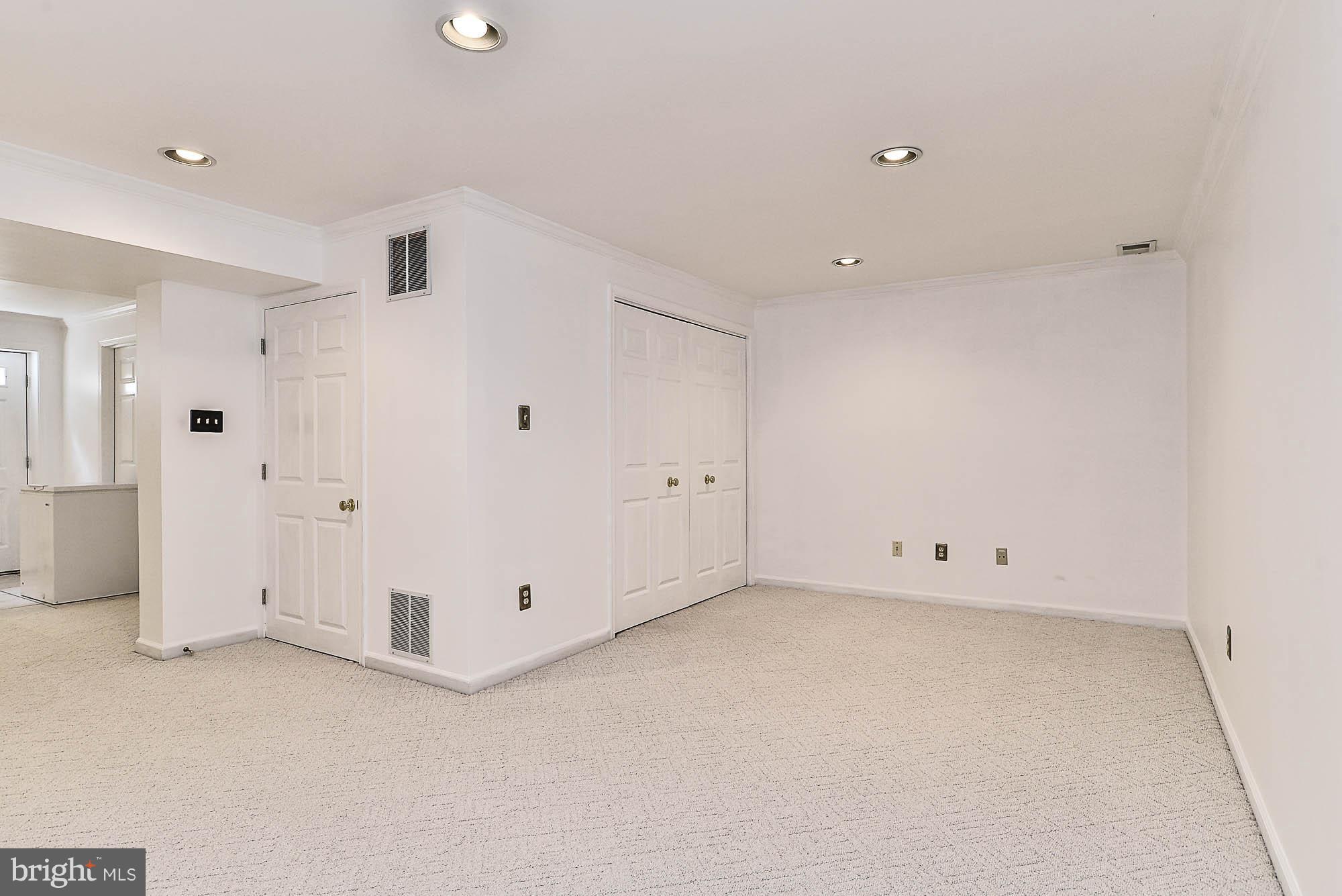 XANADU ESTATES - Residential