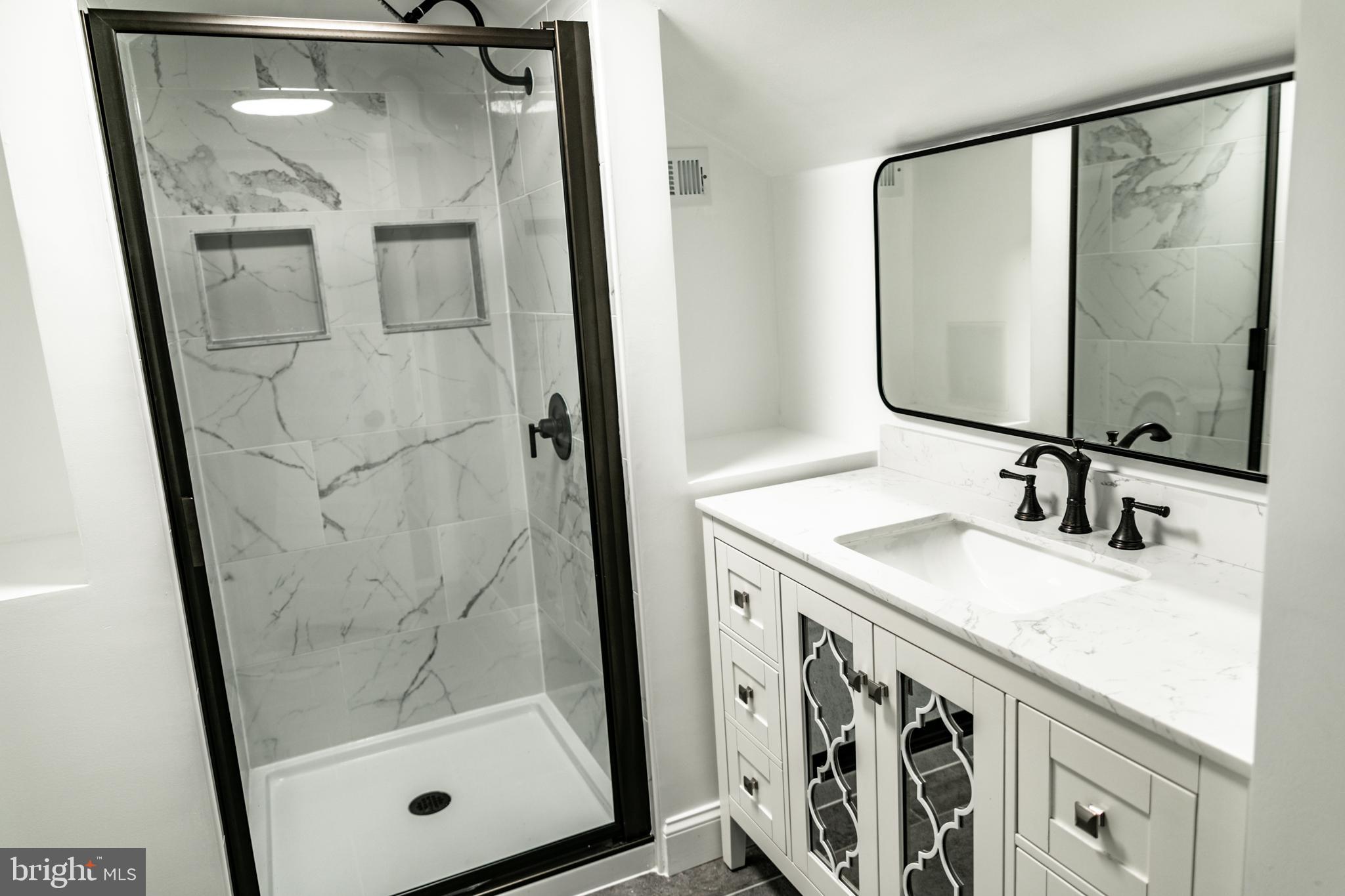 MOUNT RAINIER - Residential