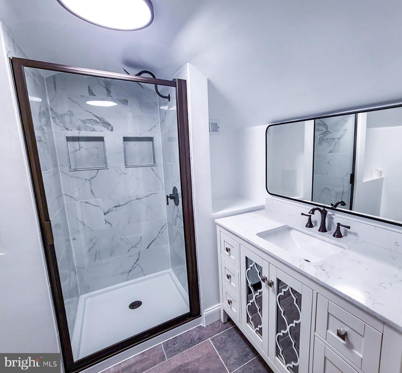 MOUNT RAINIER - Residential