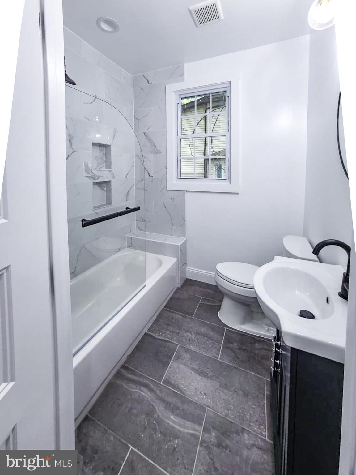 MOUNT RAINIER - Residential