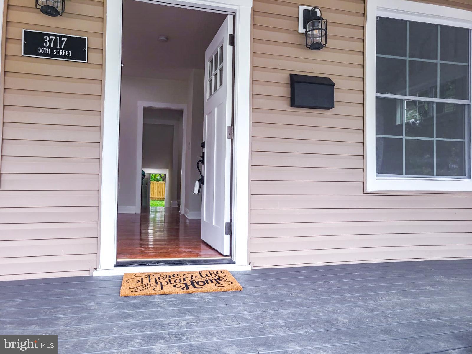 MOUNT RAINIER - Residential