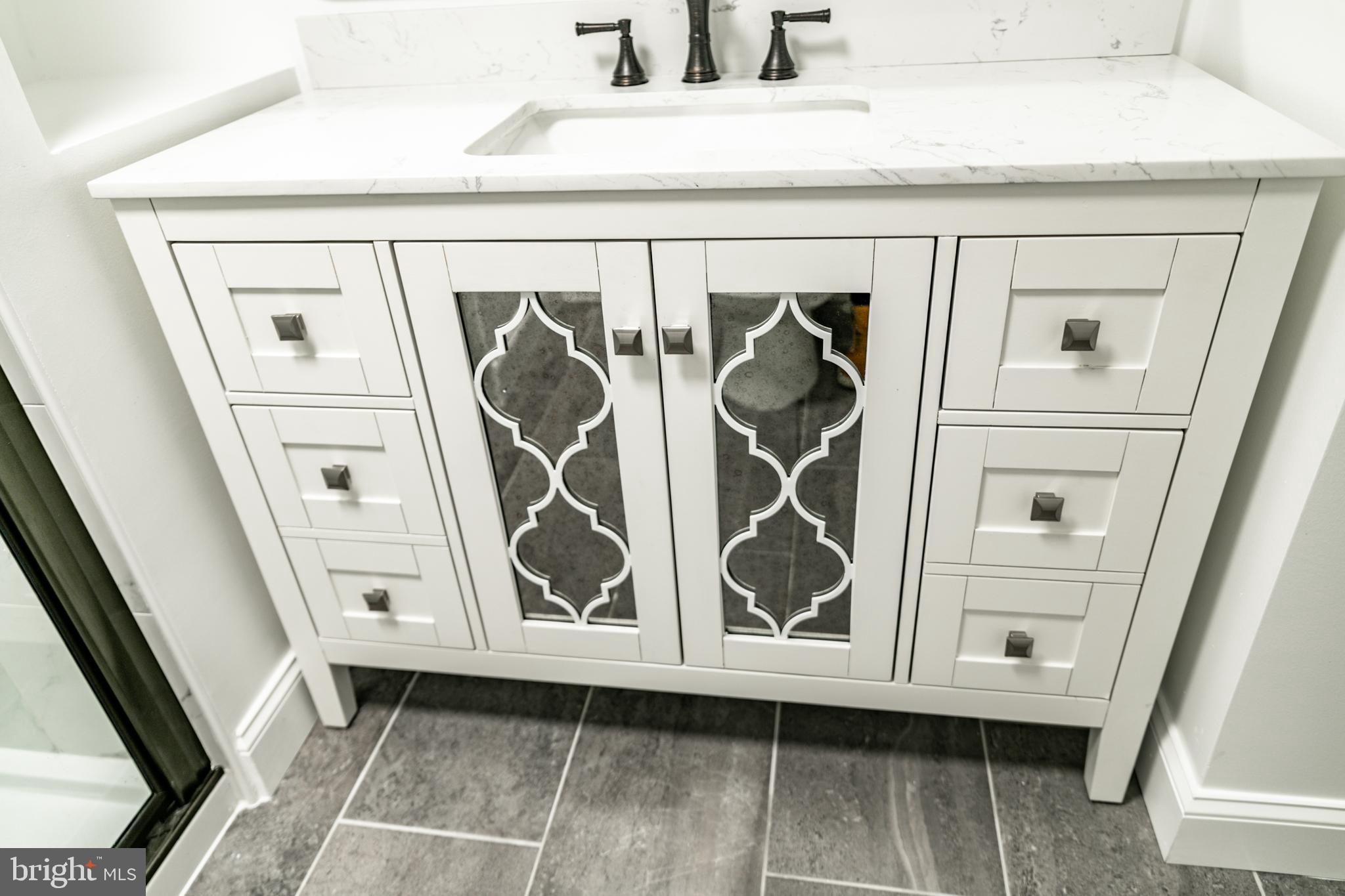 MOUNT RAINIER - Residential