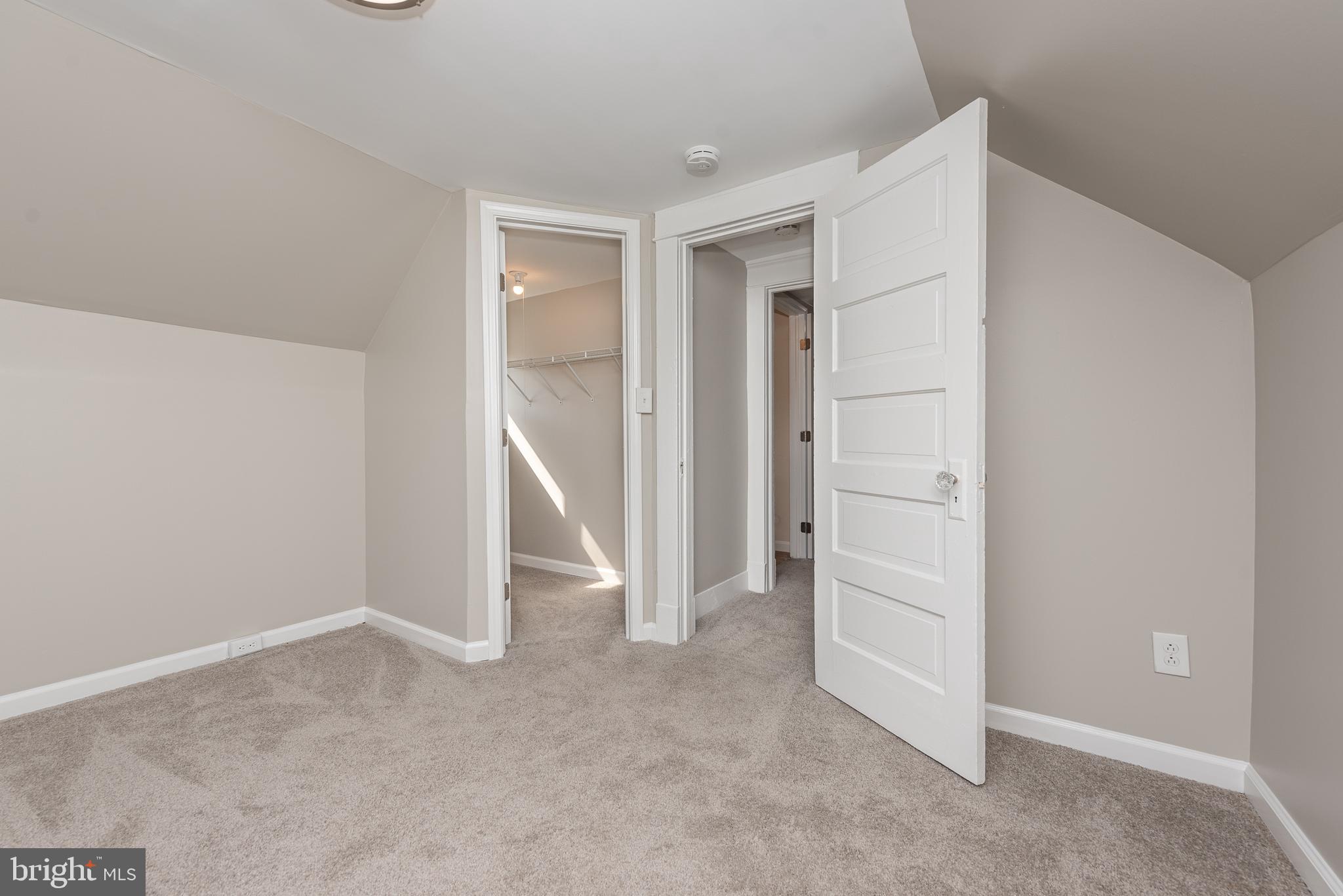 HOWARD PARK - Residential