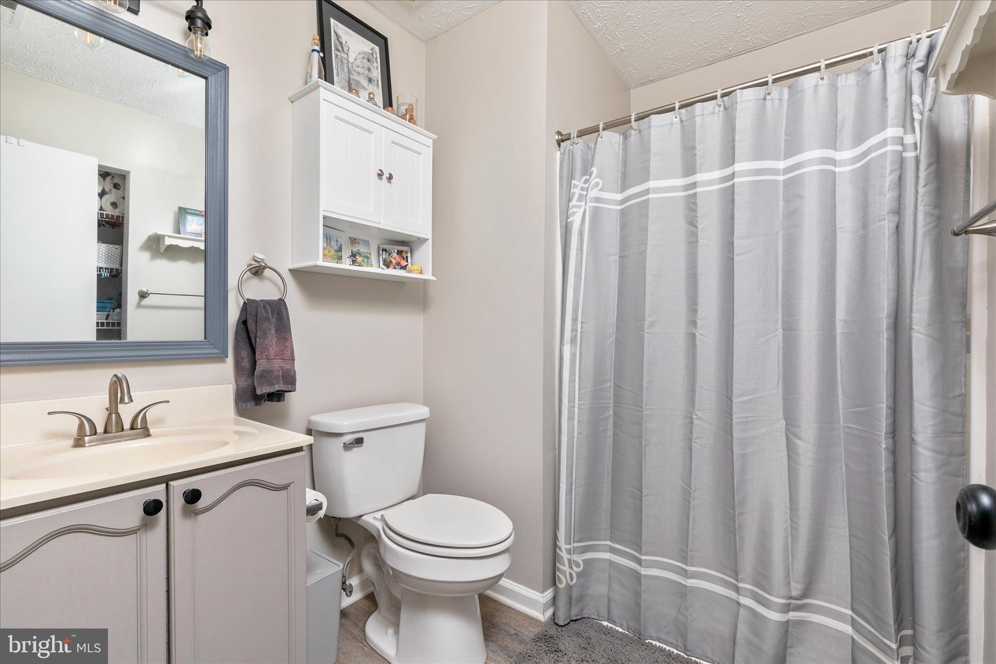 PARKVIEW CONDOMINIUMS - Residential