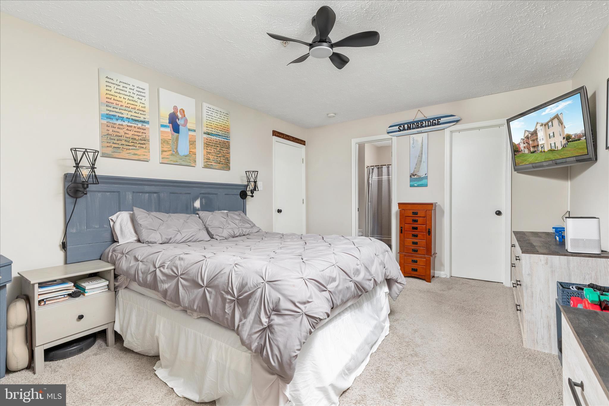 PARKVIEW CONDOMINIUMS - Residential