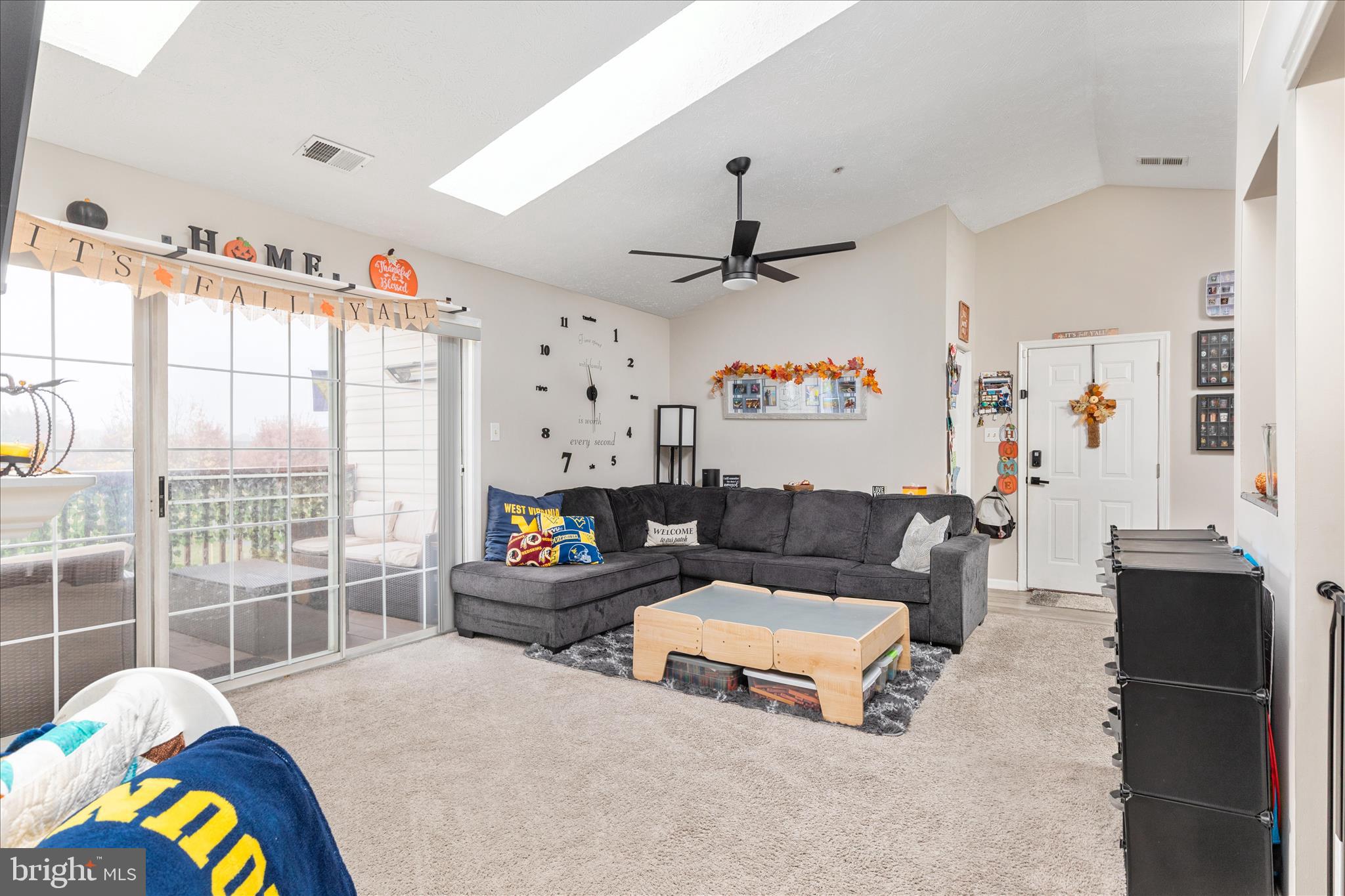 PARKVIEW CONDOMINIUMS - Residential