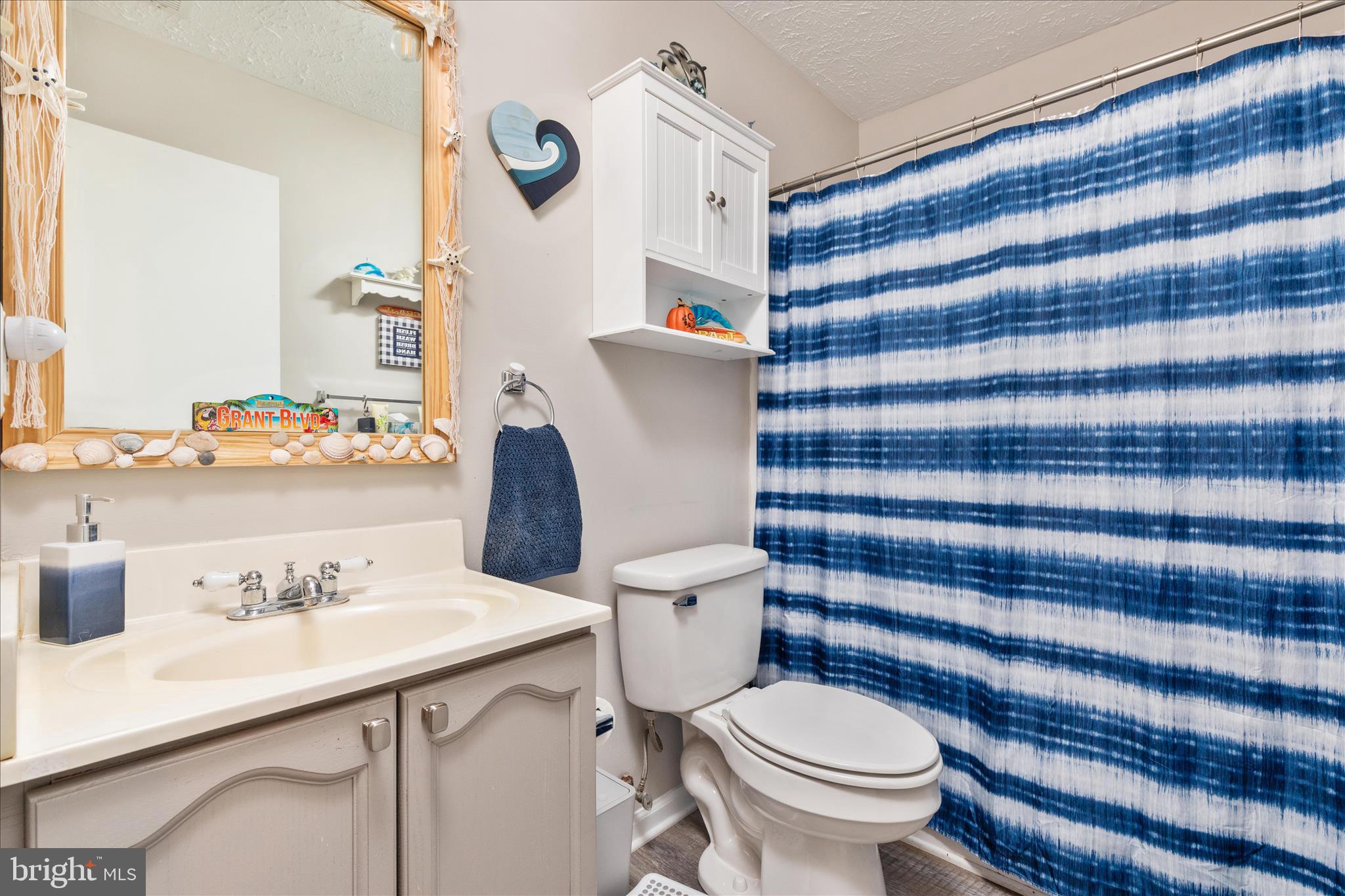 PARKVIEW CONDOMINIUMS - Residential